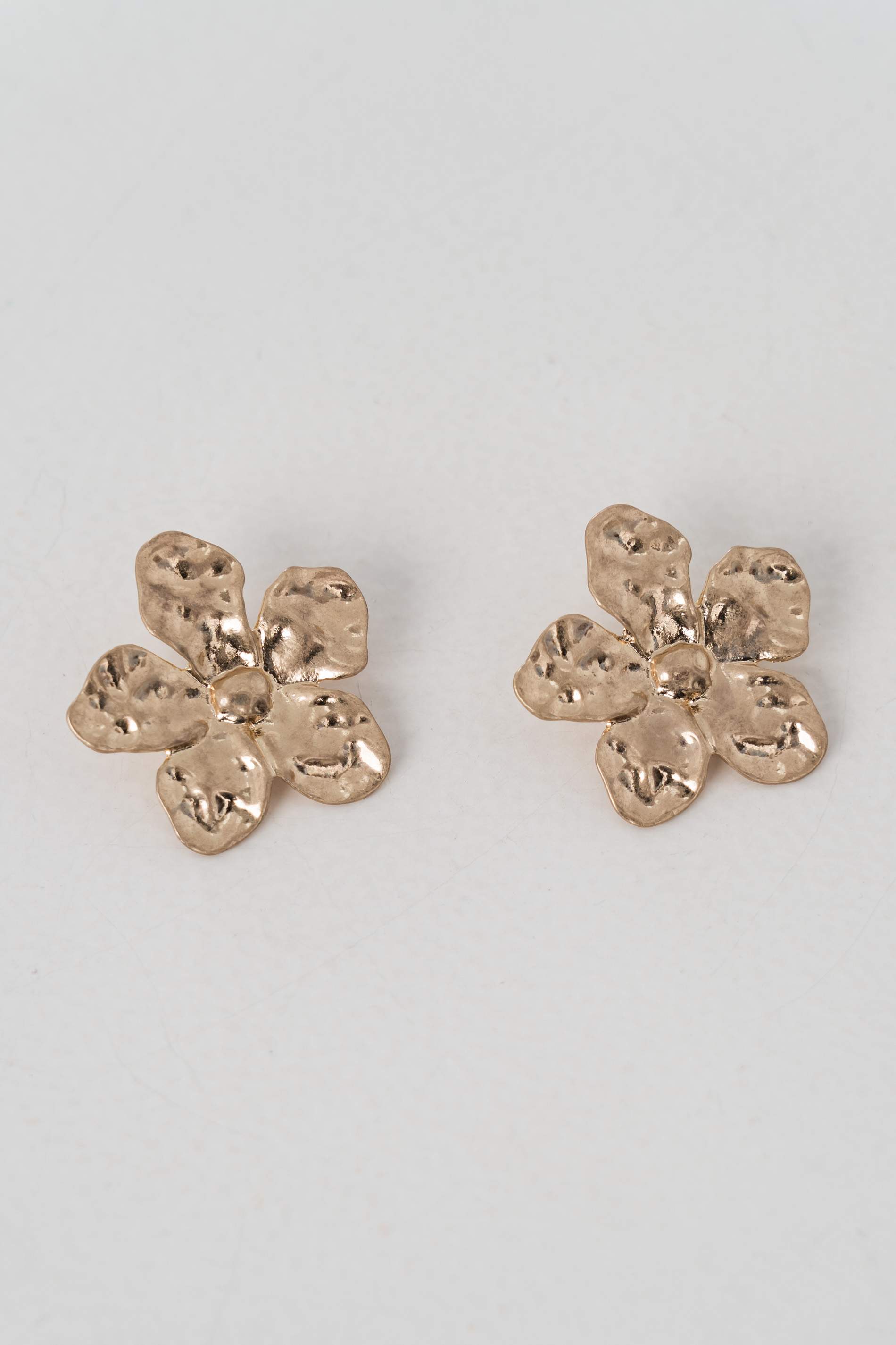 PENDIENTE FLOR PÉTALOS