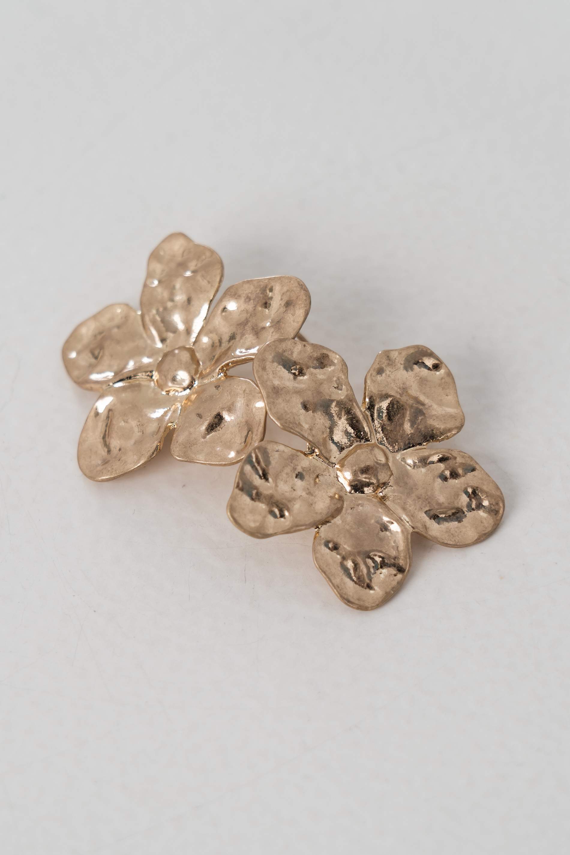 PENDIENTE FLOR PÉTALOS