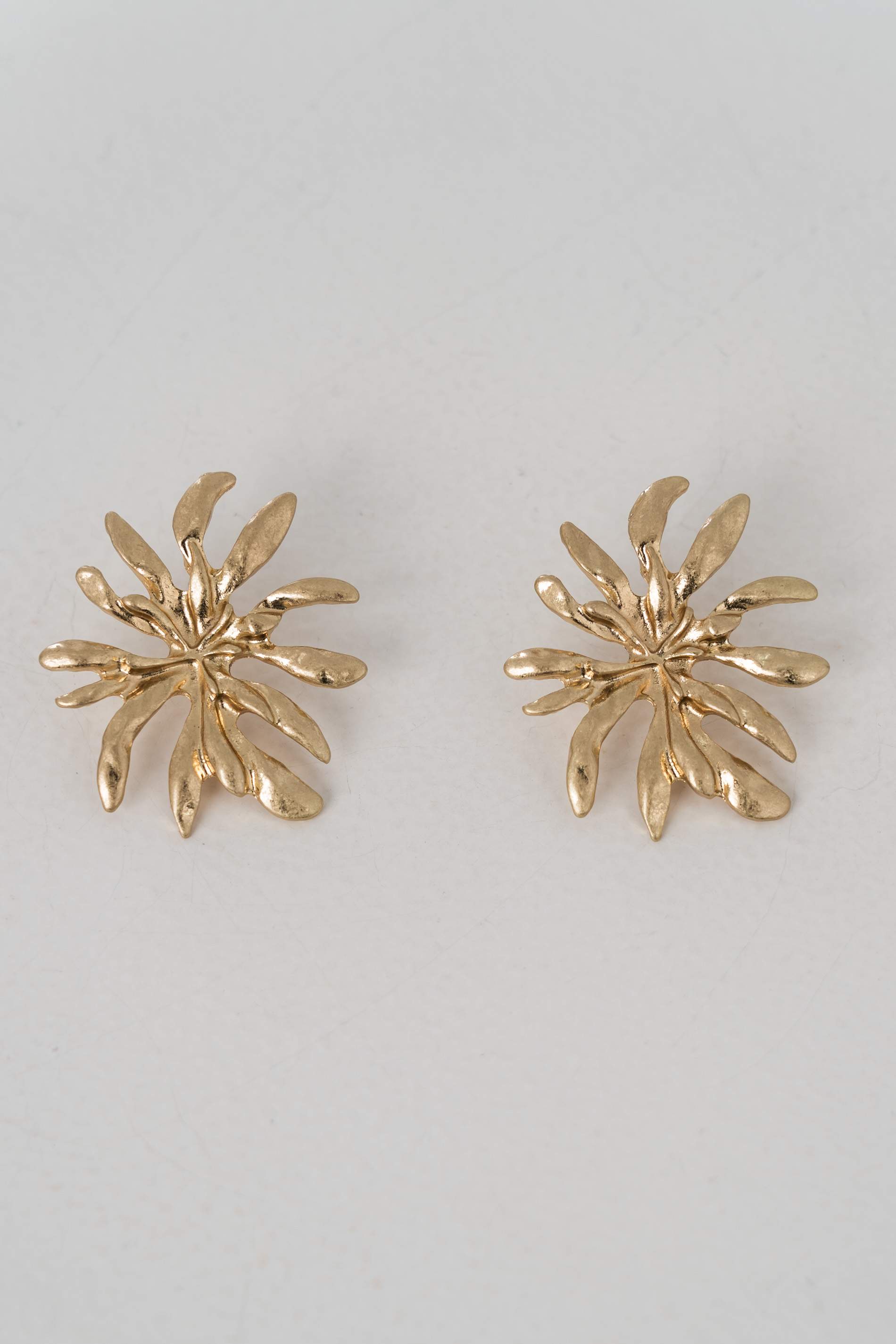 PENDIENTE FLOR HOJAS