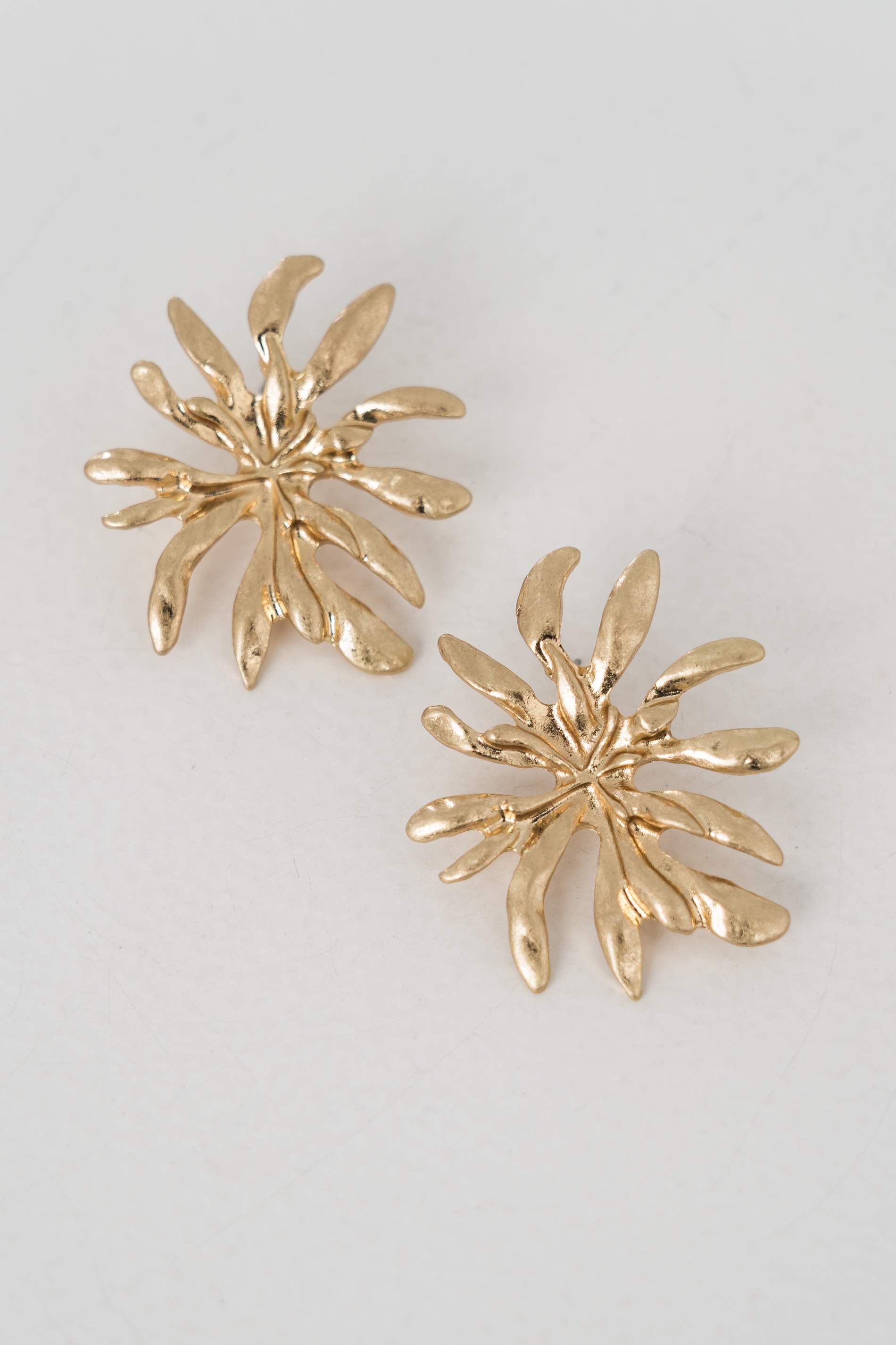 PENDIENTE FLOR HOJAS