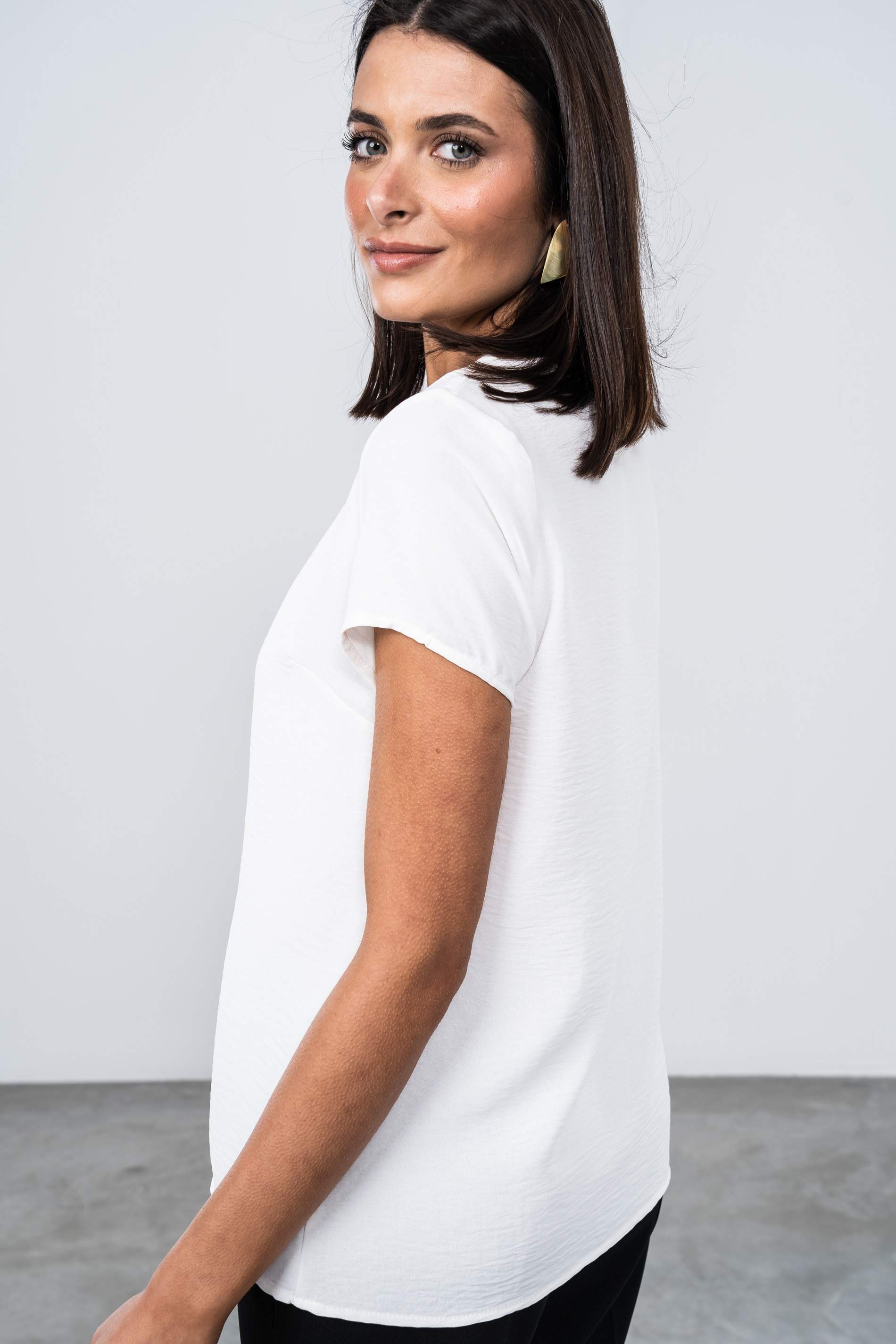 BLUSA DETALLE CRUZADO