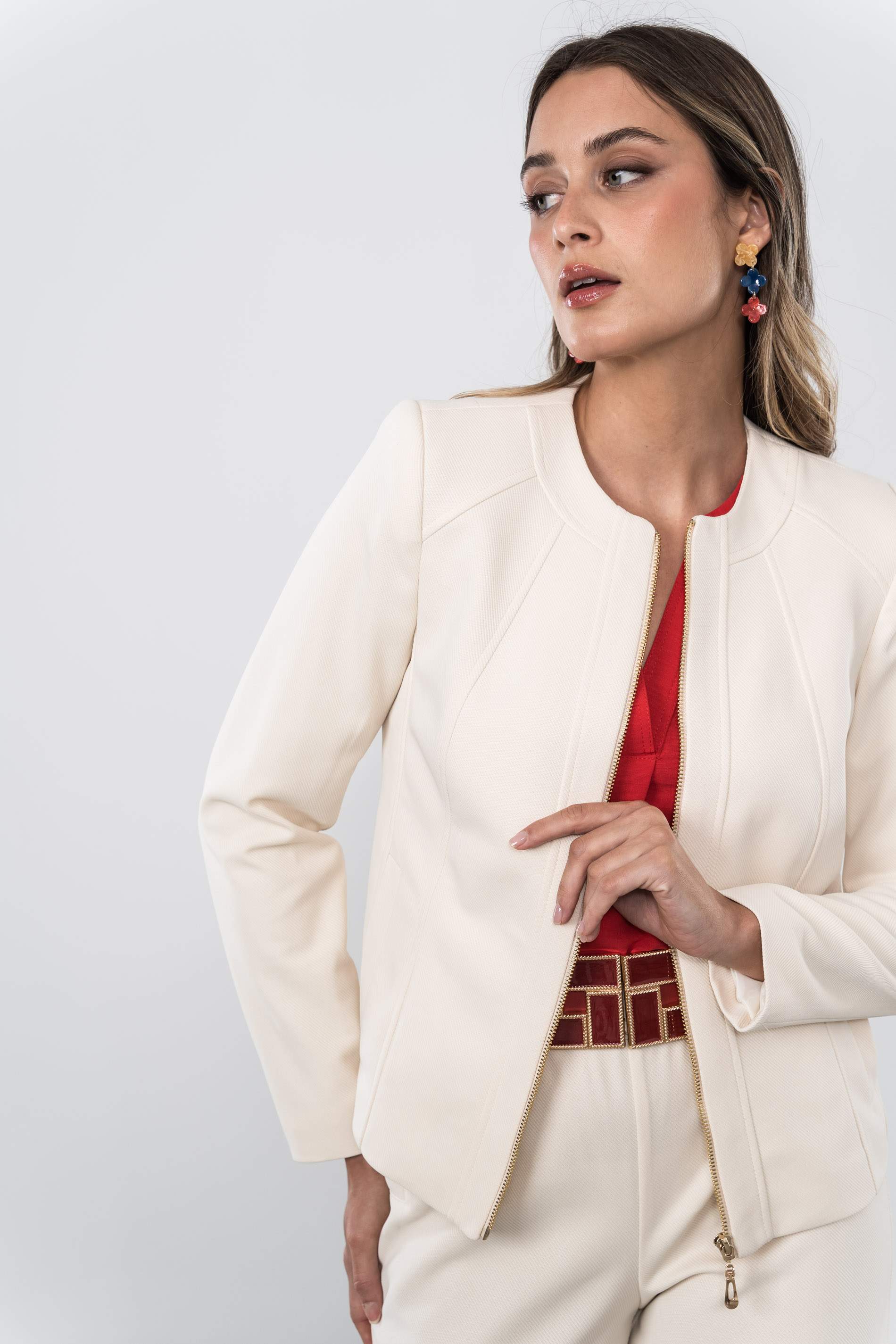 CHAQUETA CORTE CREMALLERA CRUDO