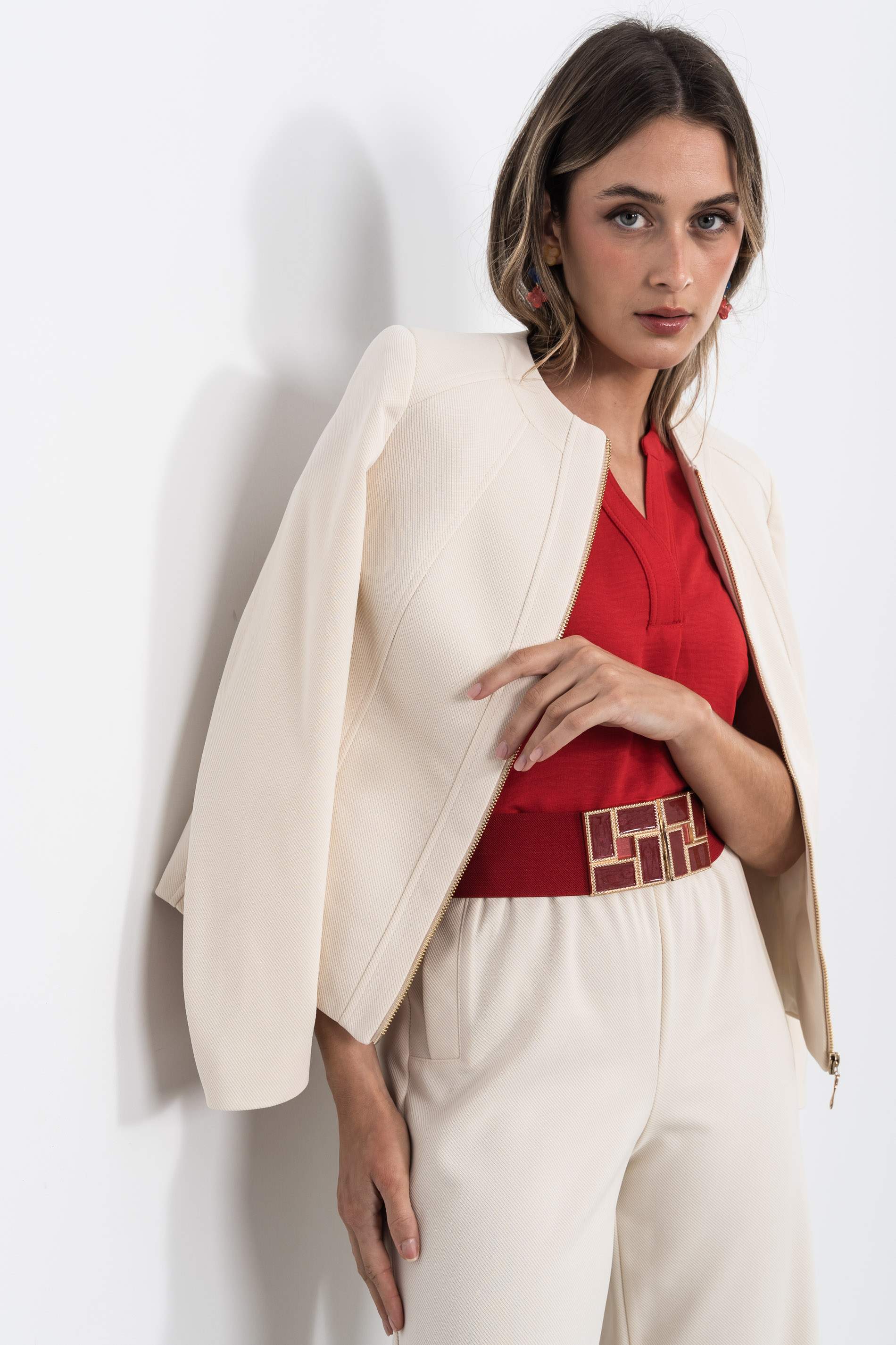 CHAQUETA CORTE CREMALLERA CRUDO