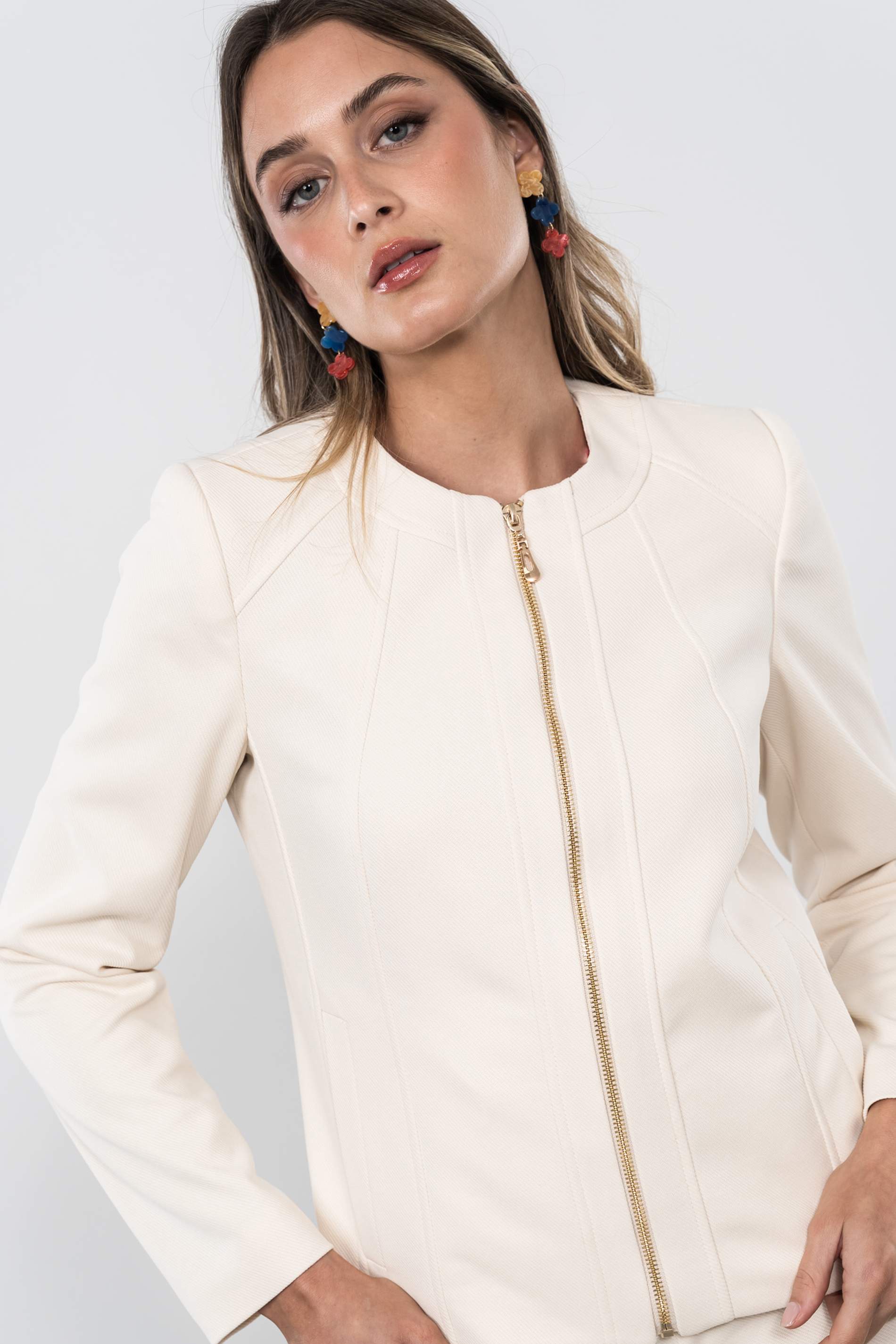 CHAQUETA CORTE CREMALLERA CRUDO
