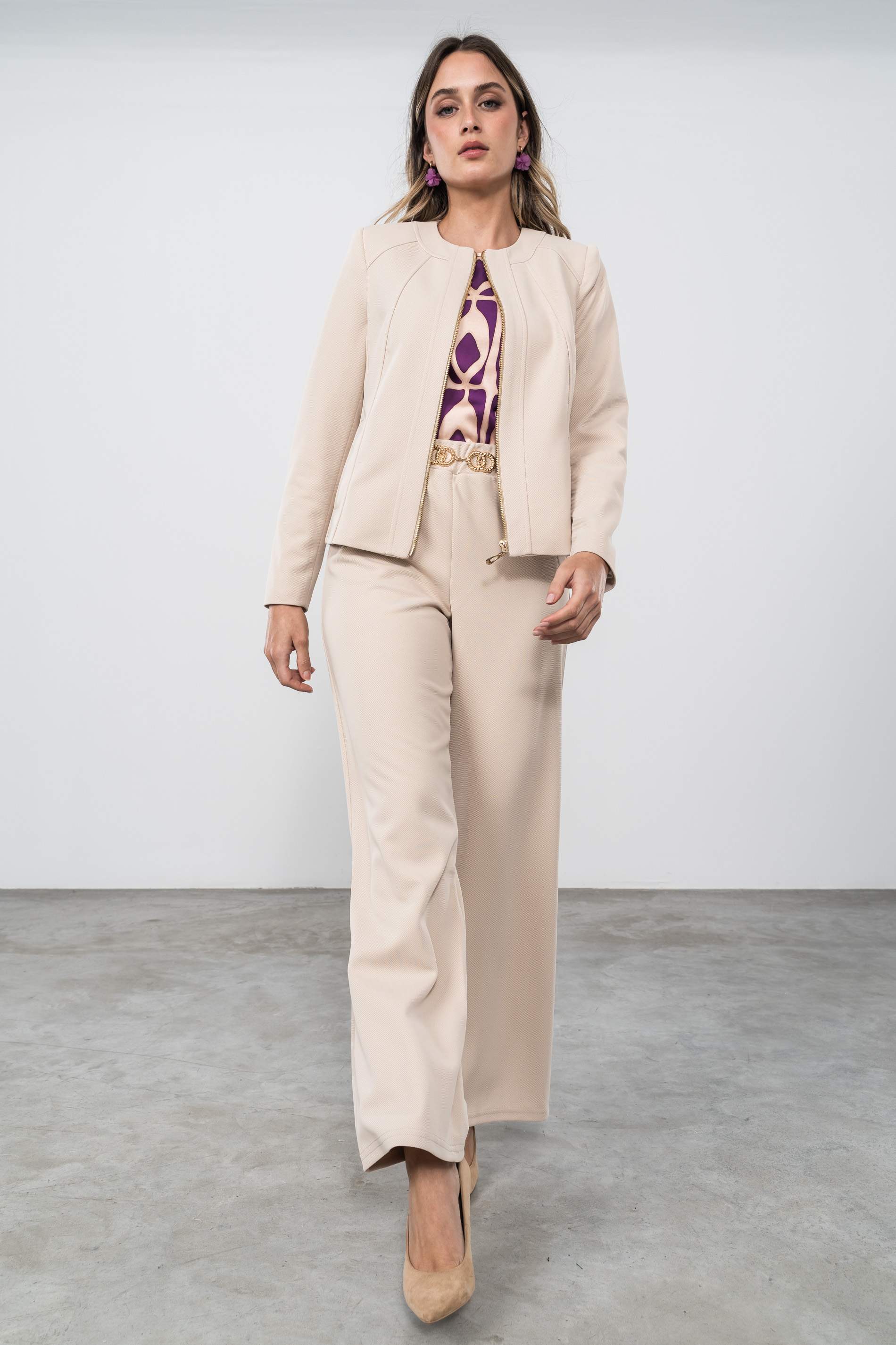 CHAQUETA CORTE CREMALLERA BEIGE
