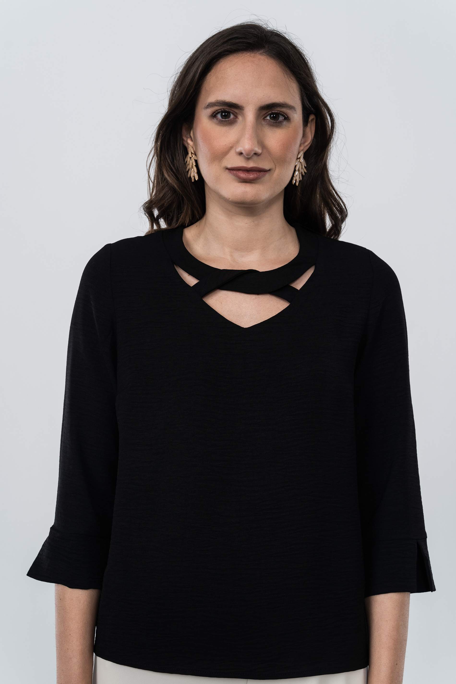 BLUSA CRUCETA CUELLO NEGRO