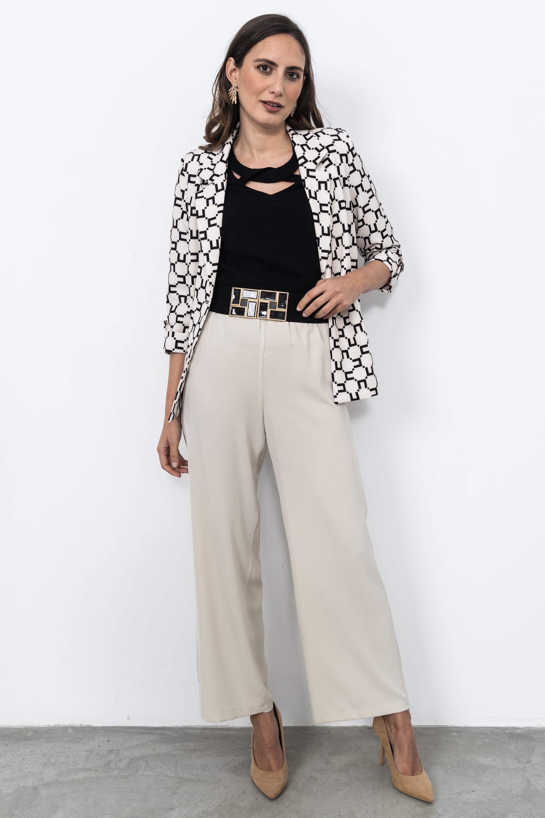 BLUSA CRUCETA CUELLO NEGRO