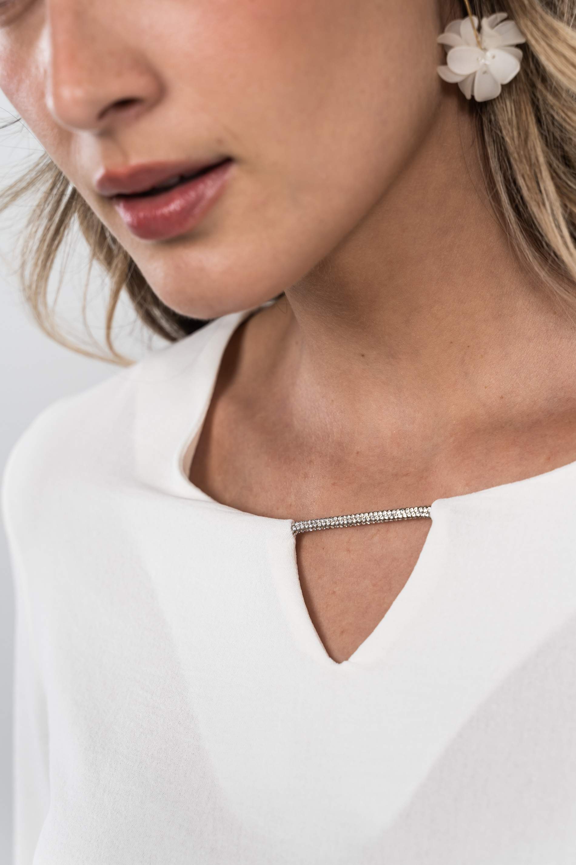 BLUSA DETALLE BRILLO CRUDO
