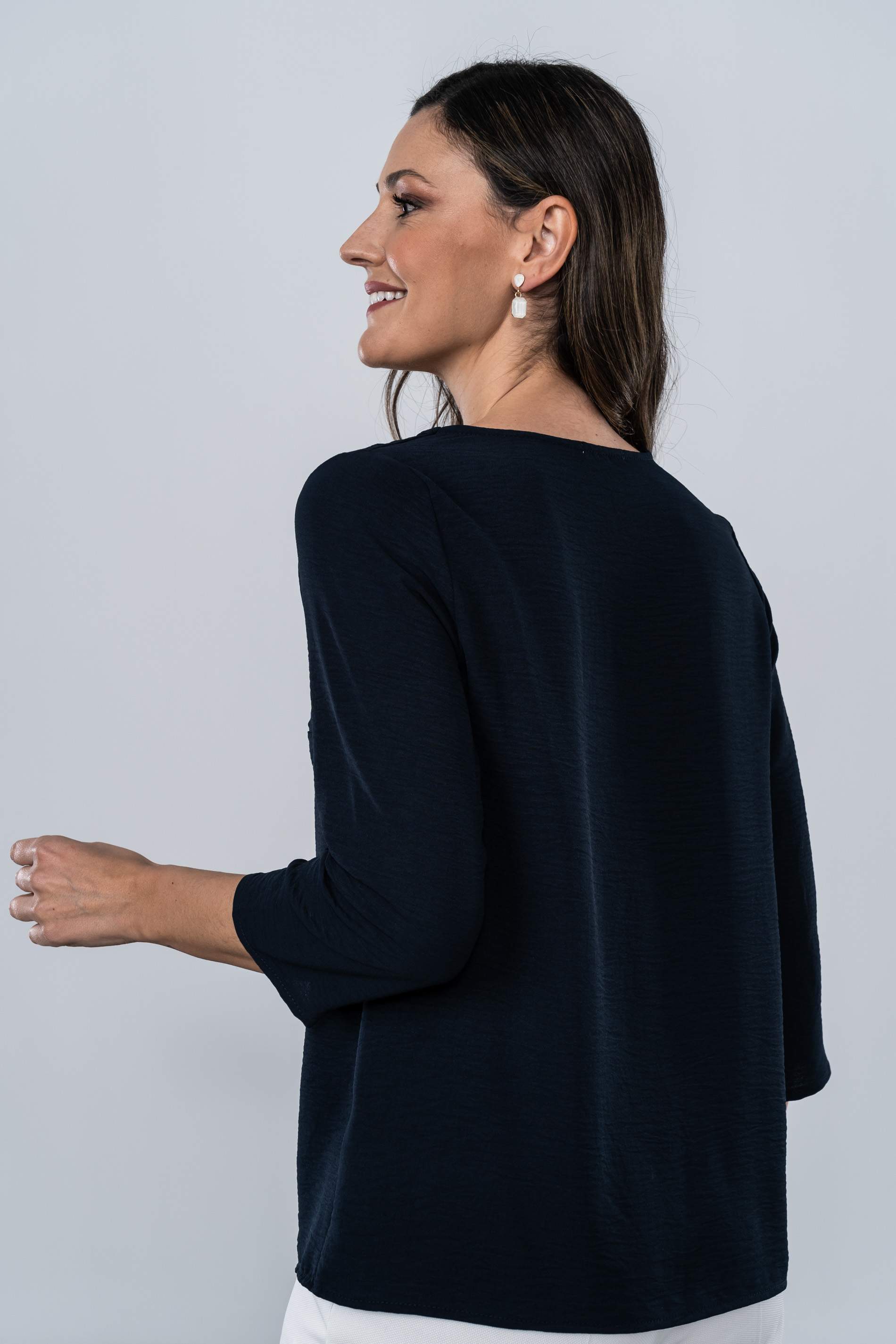 BLUSA DETALLE BRILLO MARINO