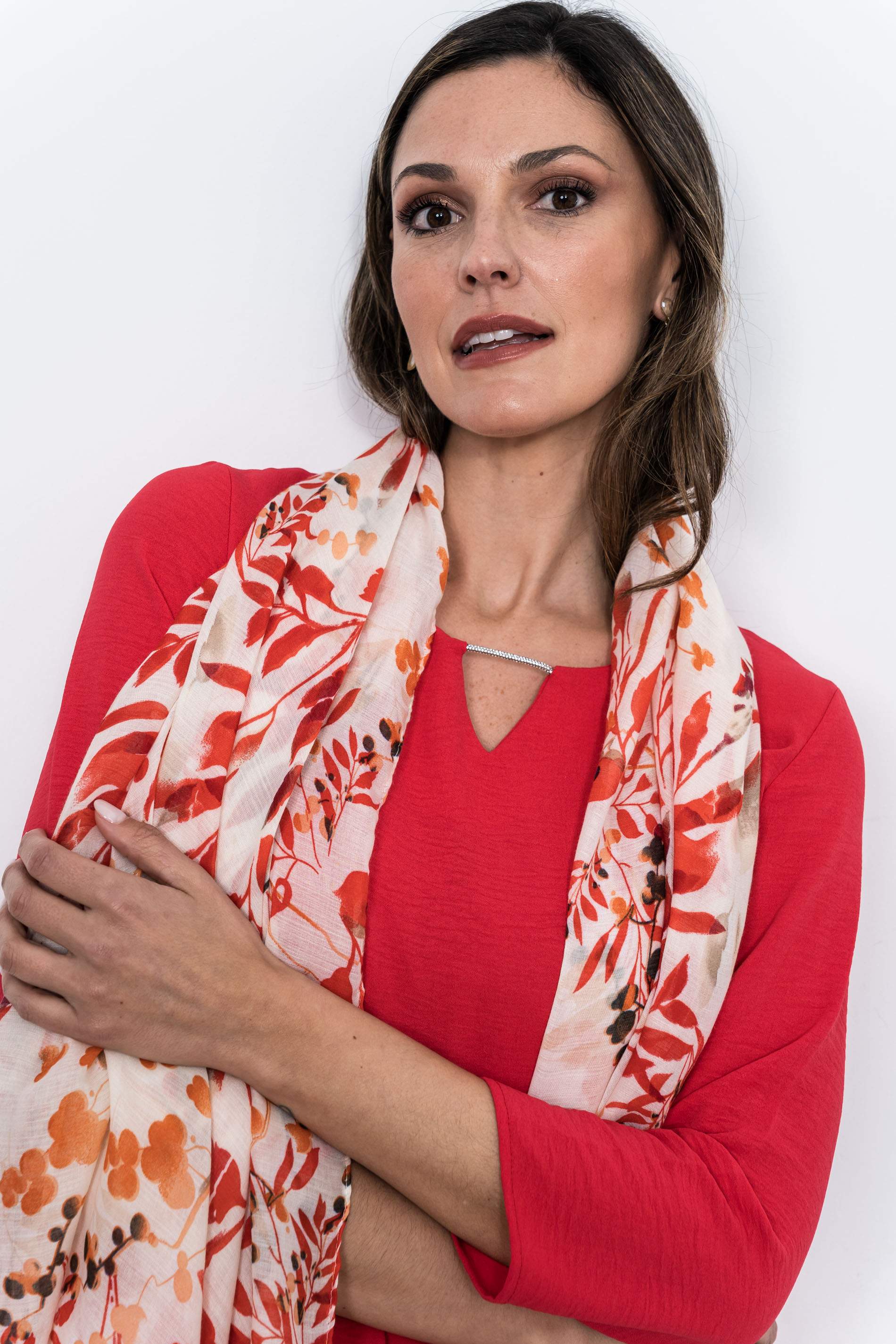 BLUSA DETALLE BRILLO FRESA