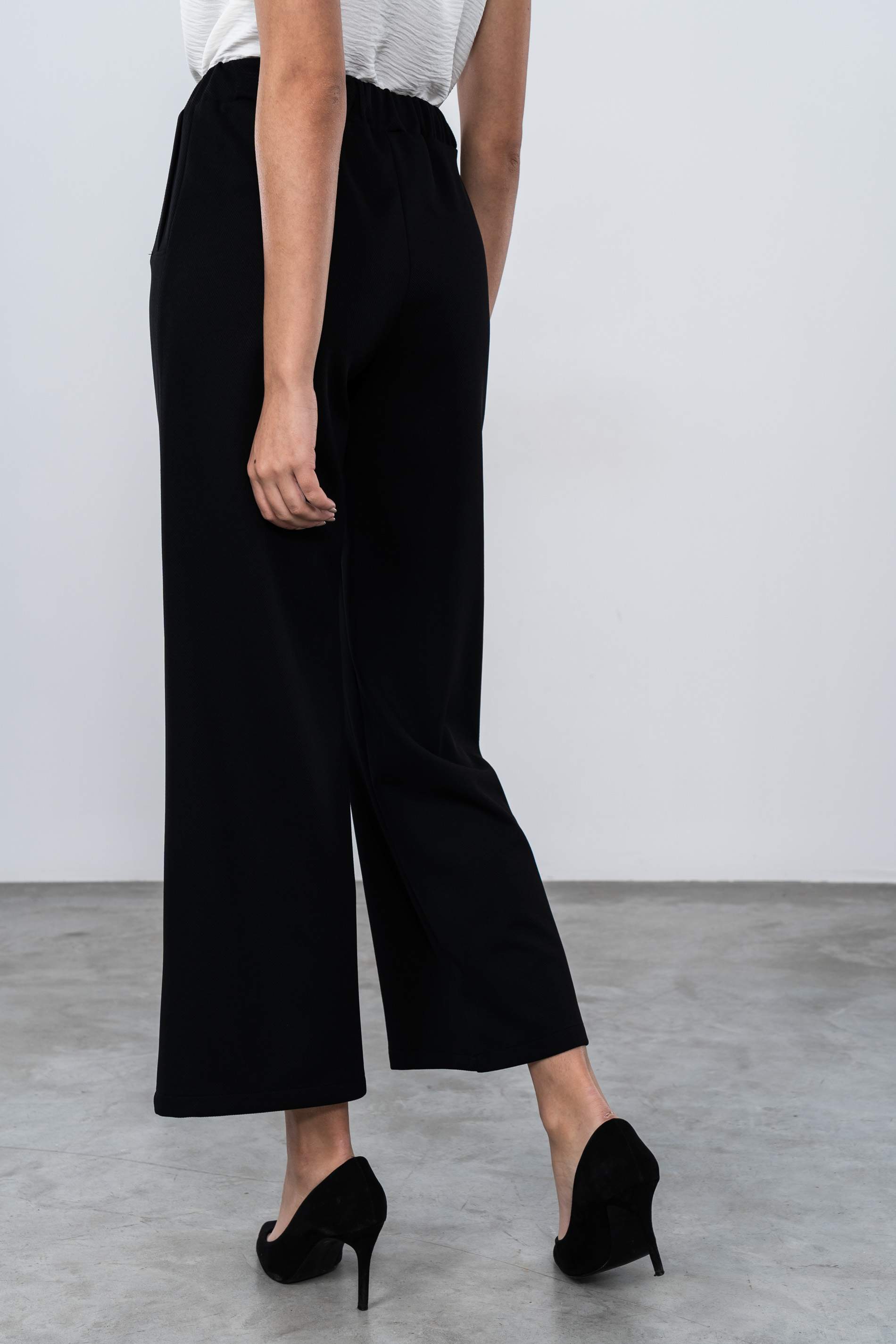 PANTALÓN ANCHO NEGRO