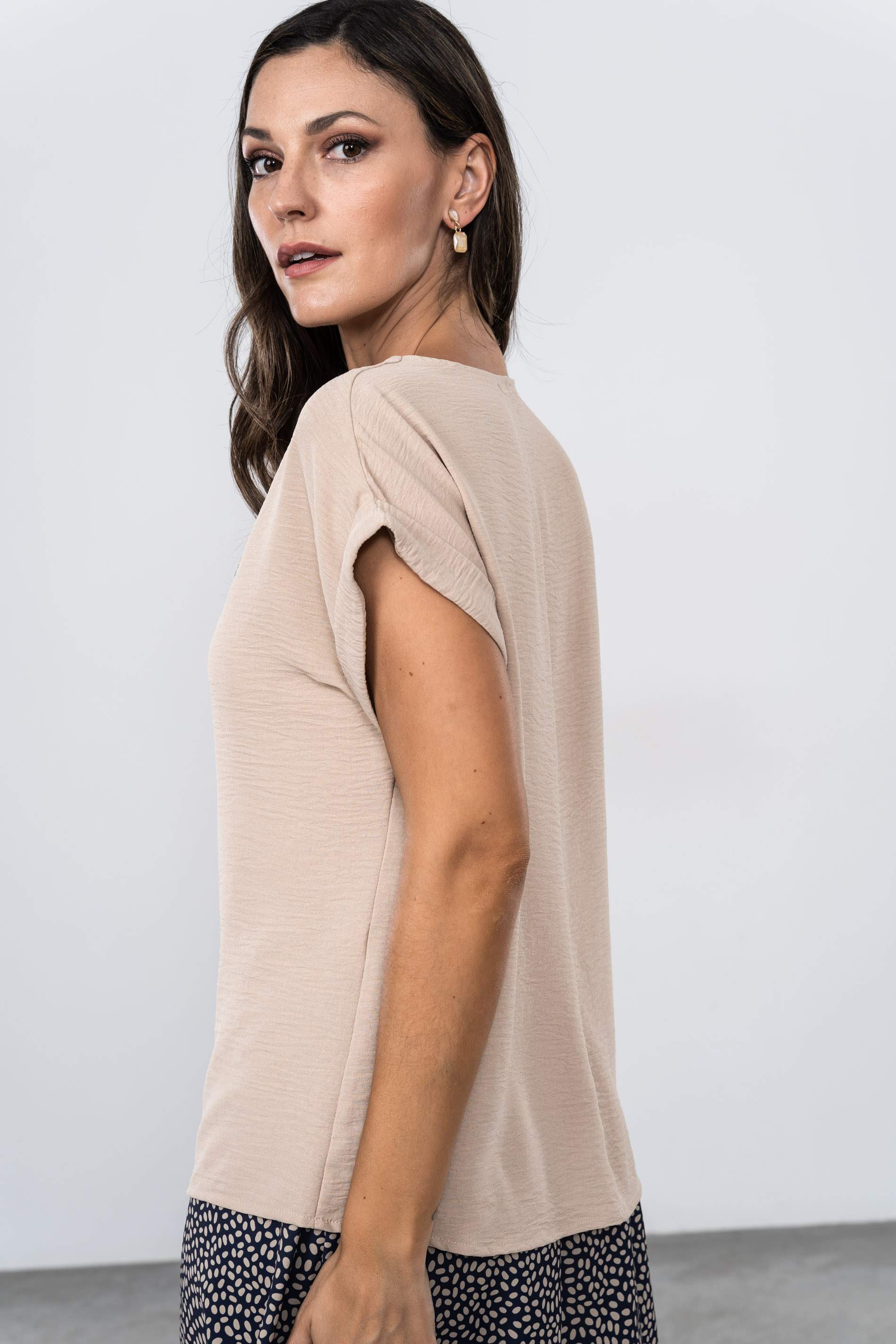 BLUSA CRUCETA ESCOTE ARENA