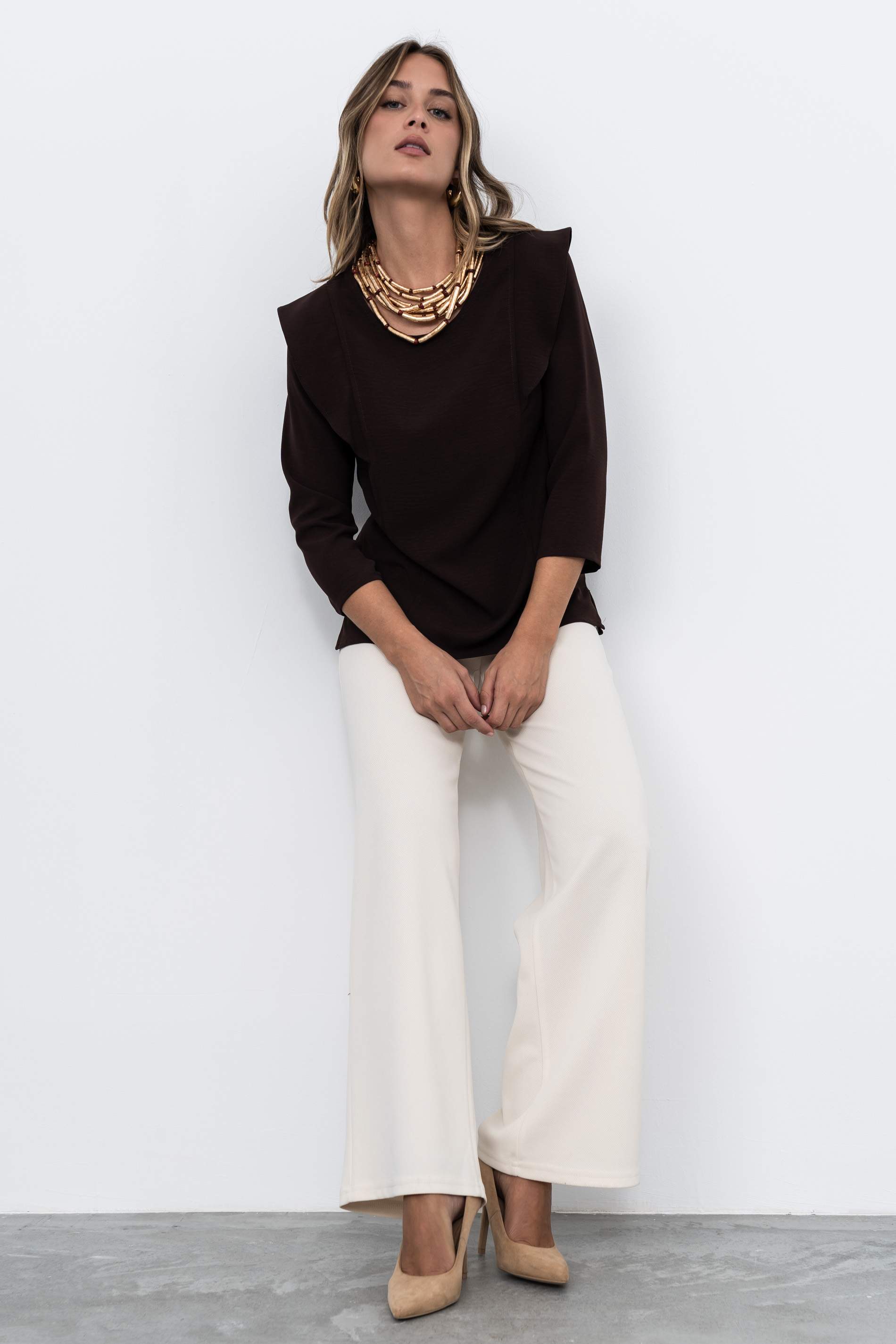 BLUSA MANGA FRANCESA VOLANTE CHOCOLATE