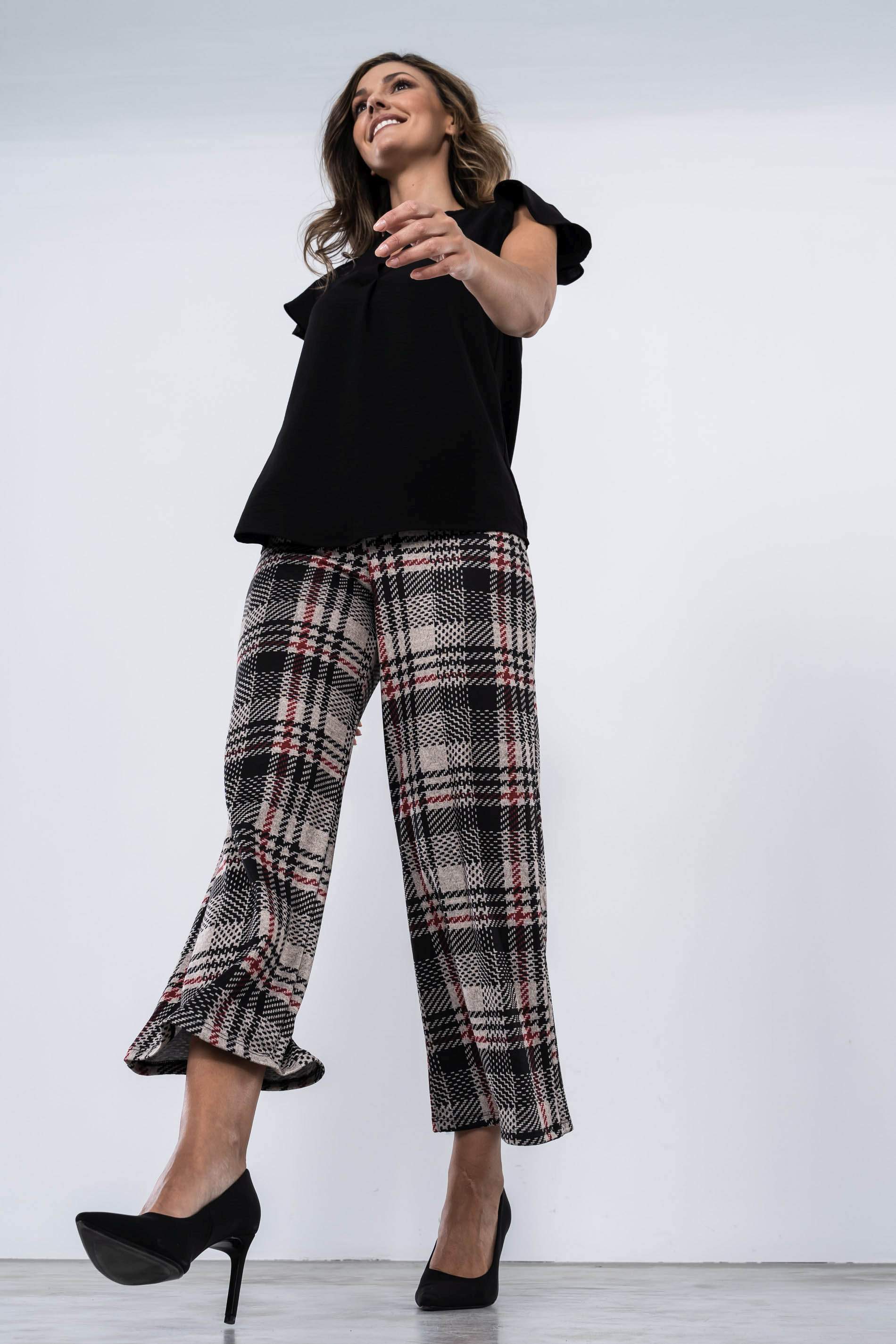 BLUSA CUELLO UVE NEGRO