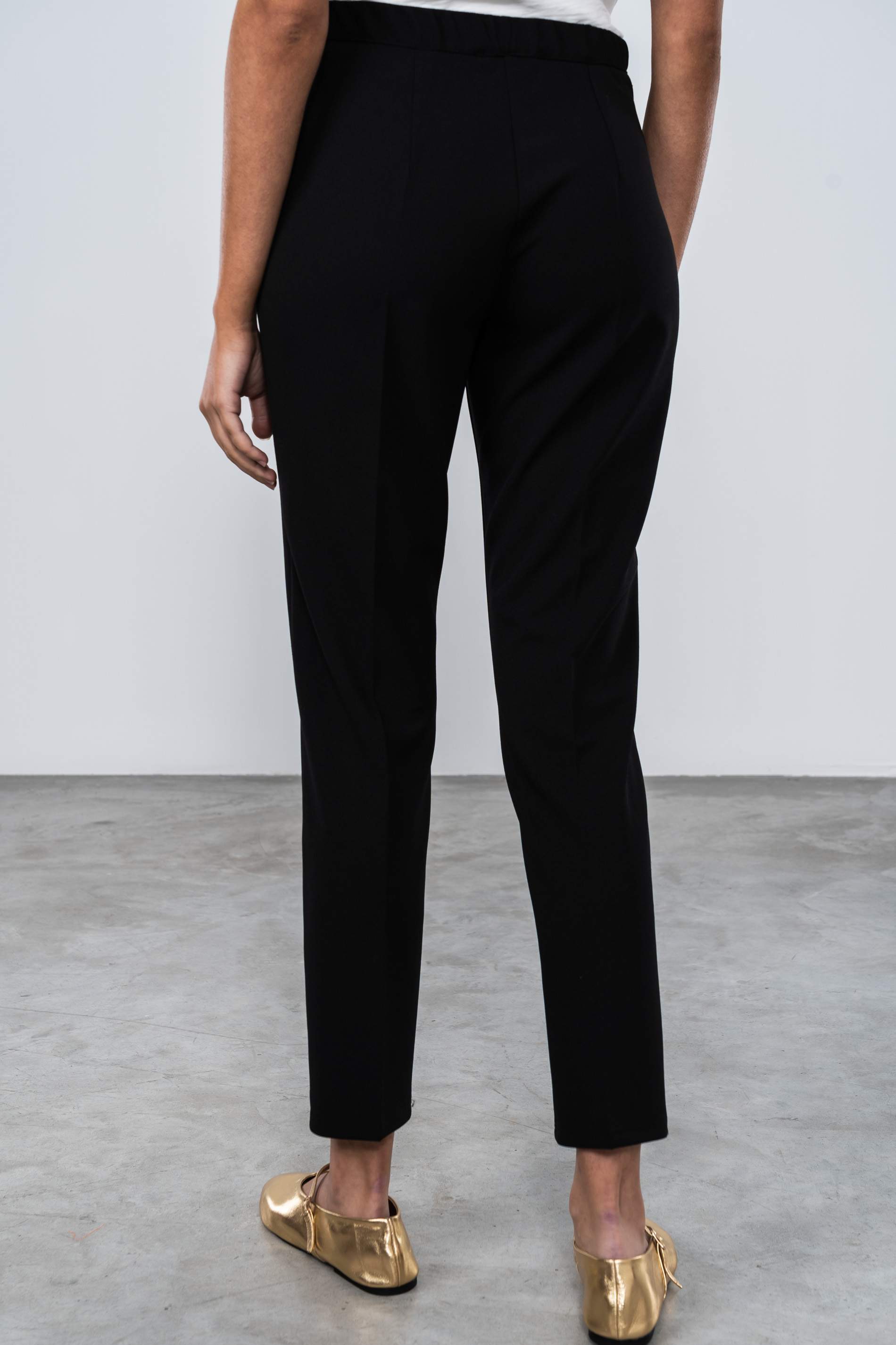 PANTALÓN GOMA CINTURA NEGRO