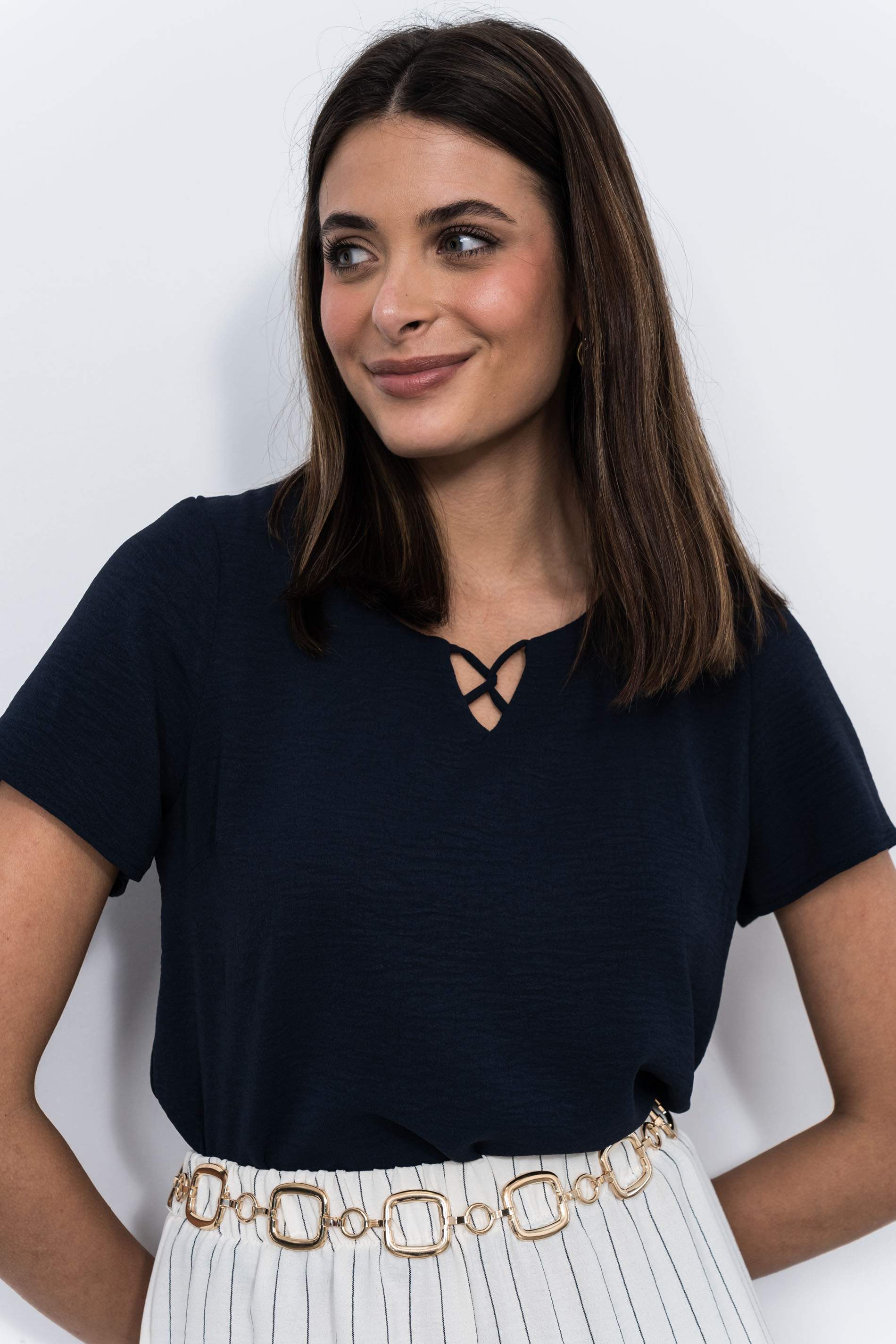 BLUSA DETALLE CRUZADO MARINO