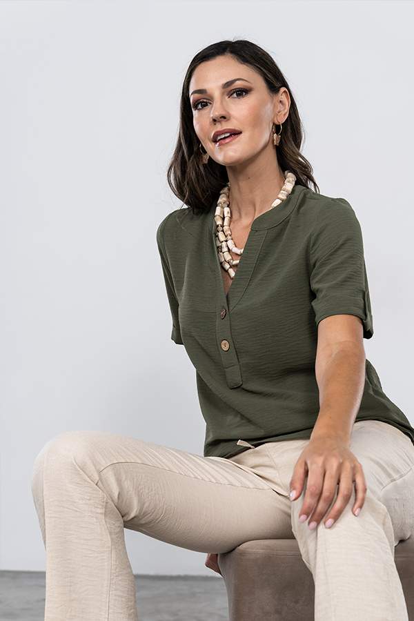 BLUSA BOTONES MANGA CORTA KAKI