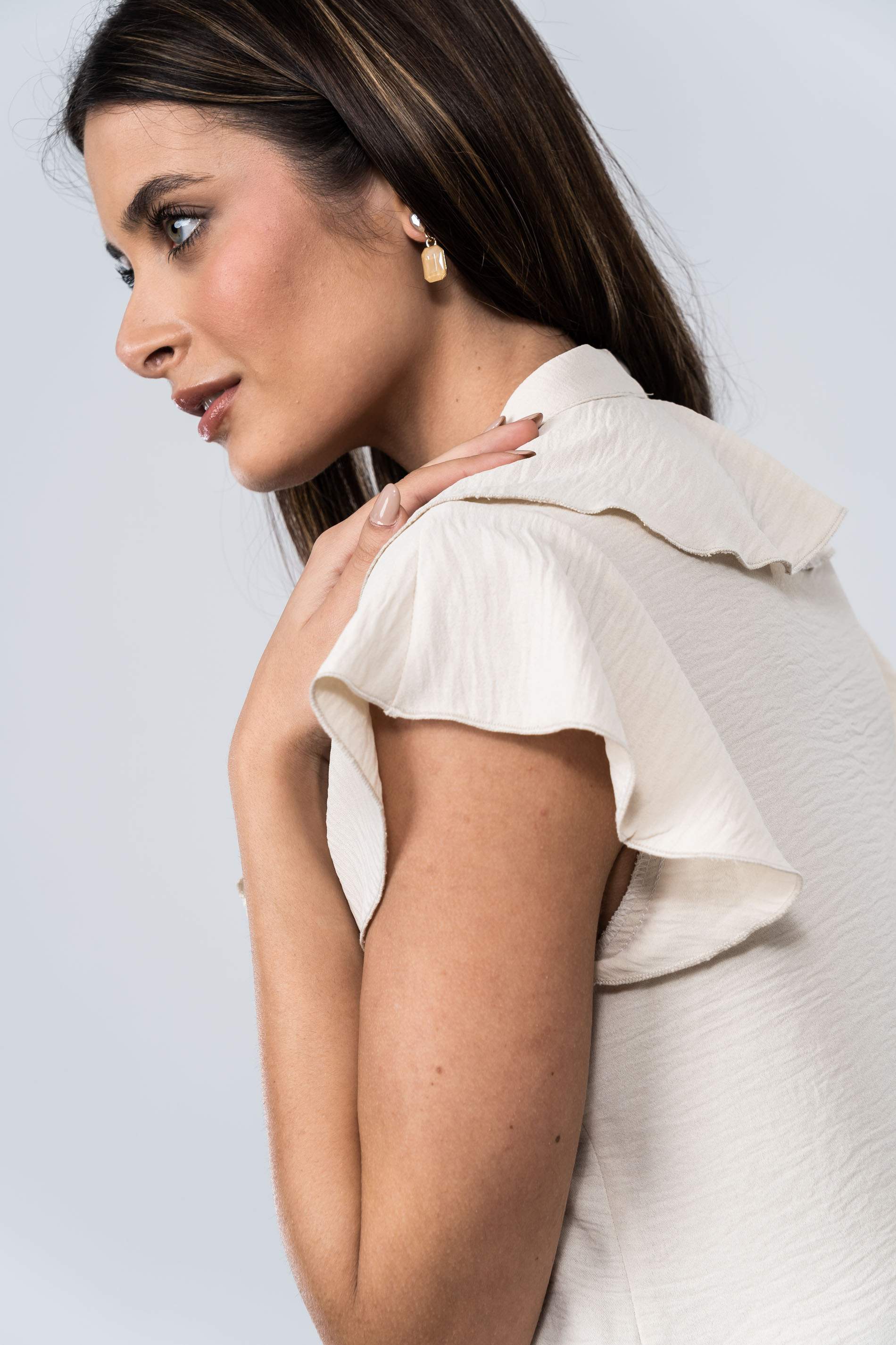 BLUSA VOLANTES BEIGE