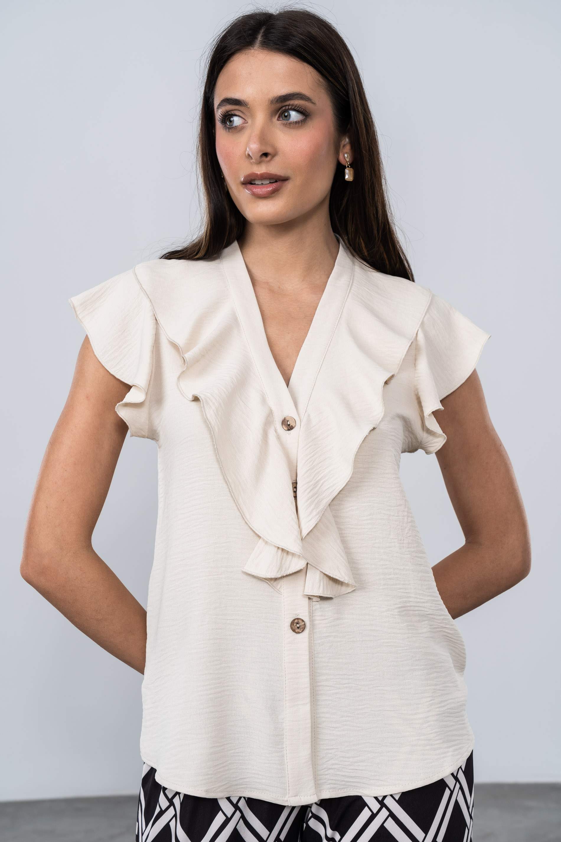 BLUSA VOLANTES BEIGE