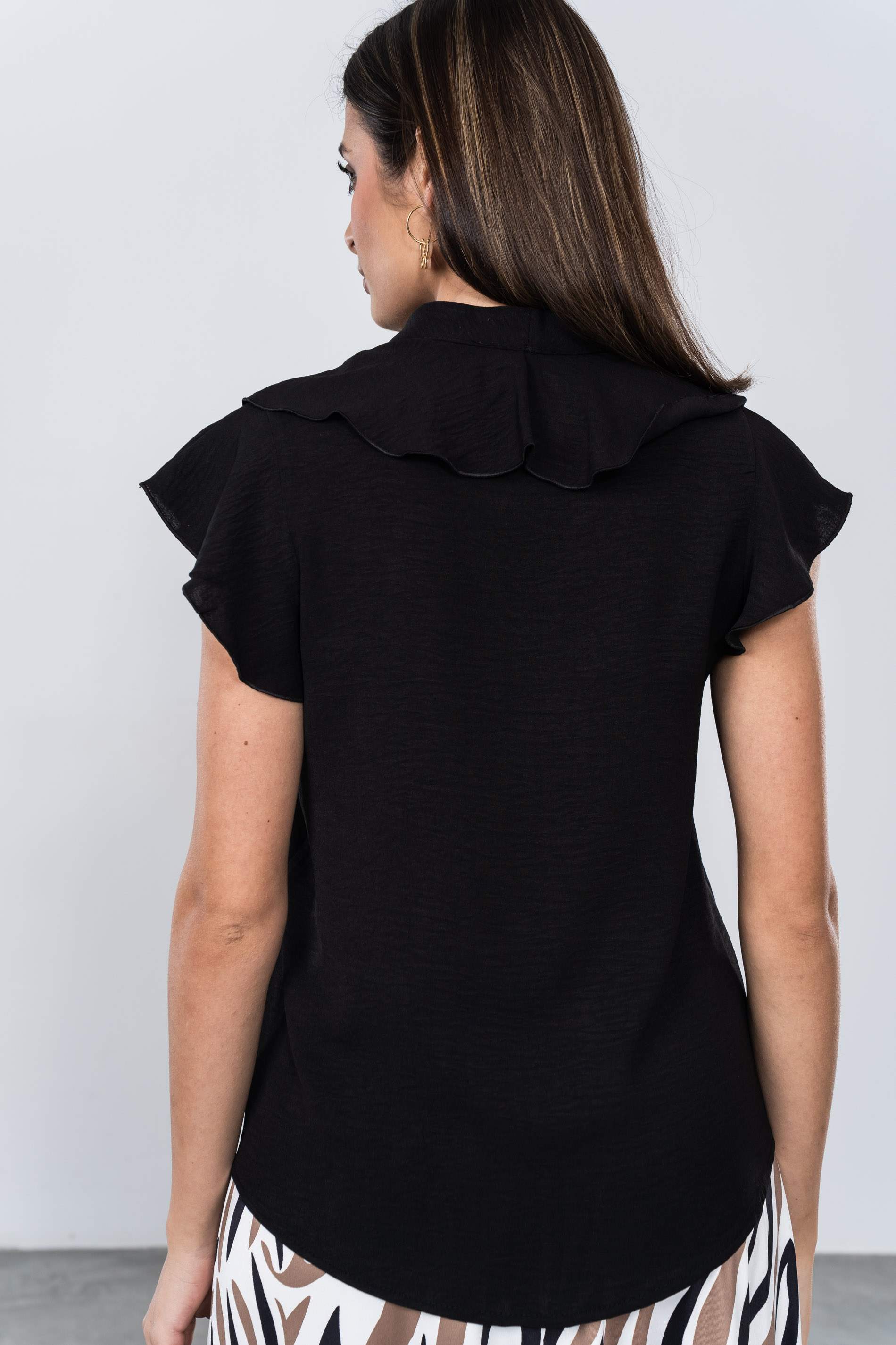 BLUSA VOLANTES NEGRO
