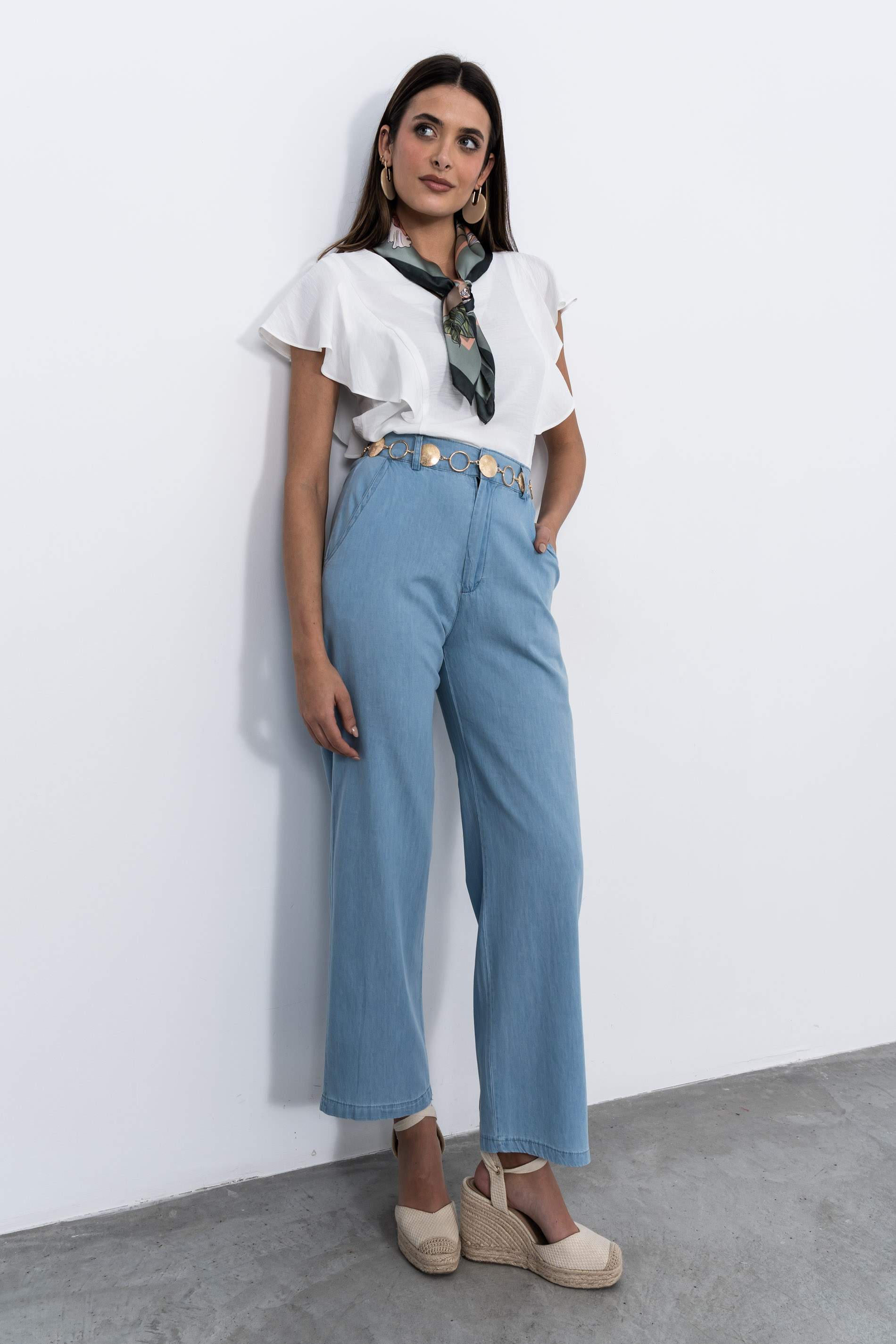 BLUSA CORTES VOLANTES CRUDO