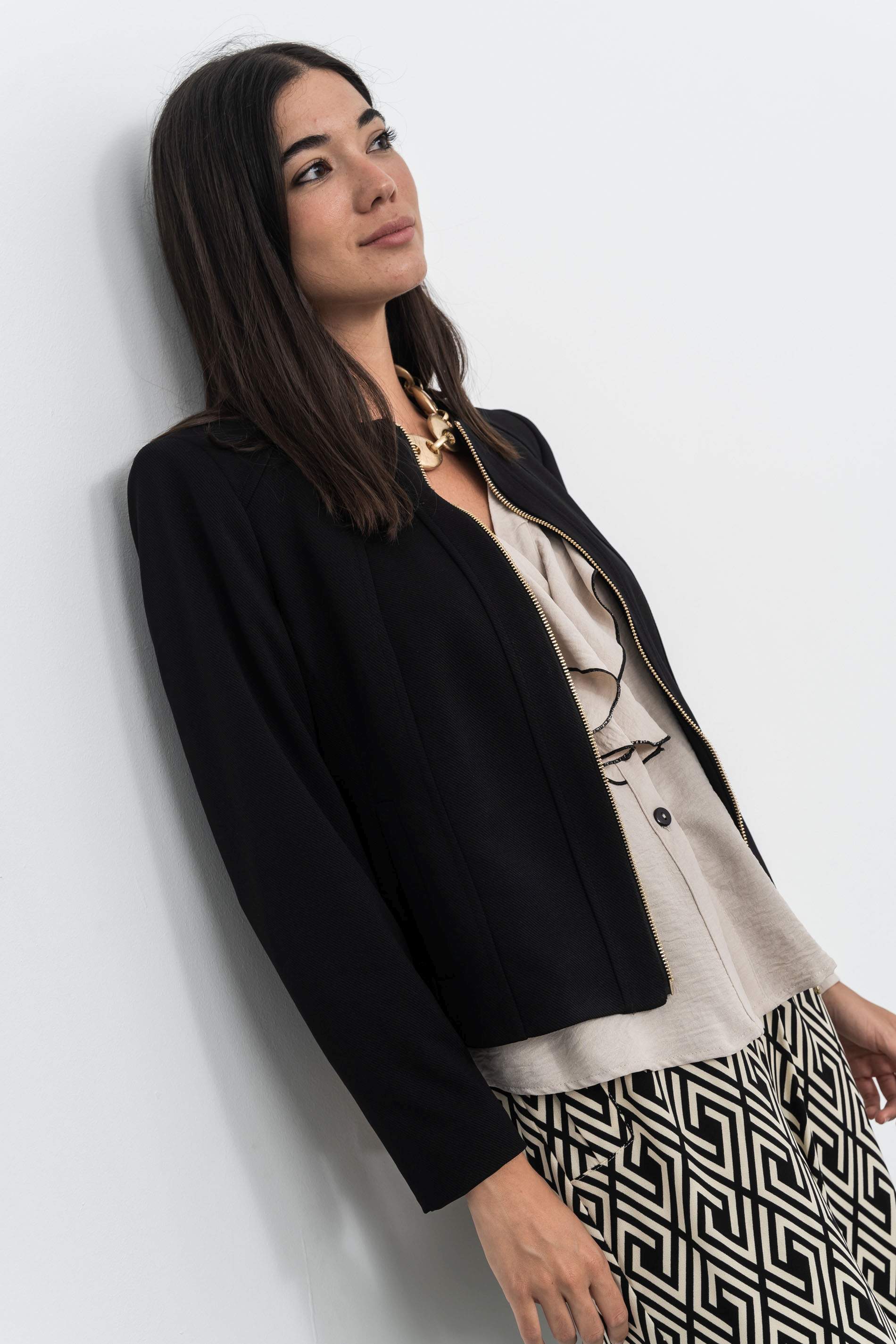 BLUSA VOLANTE CONTRASTE BEIGE