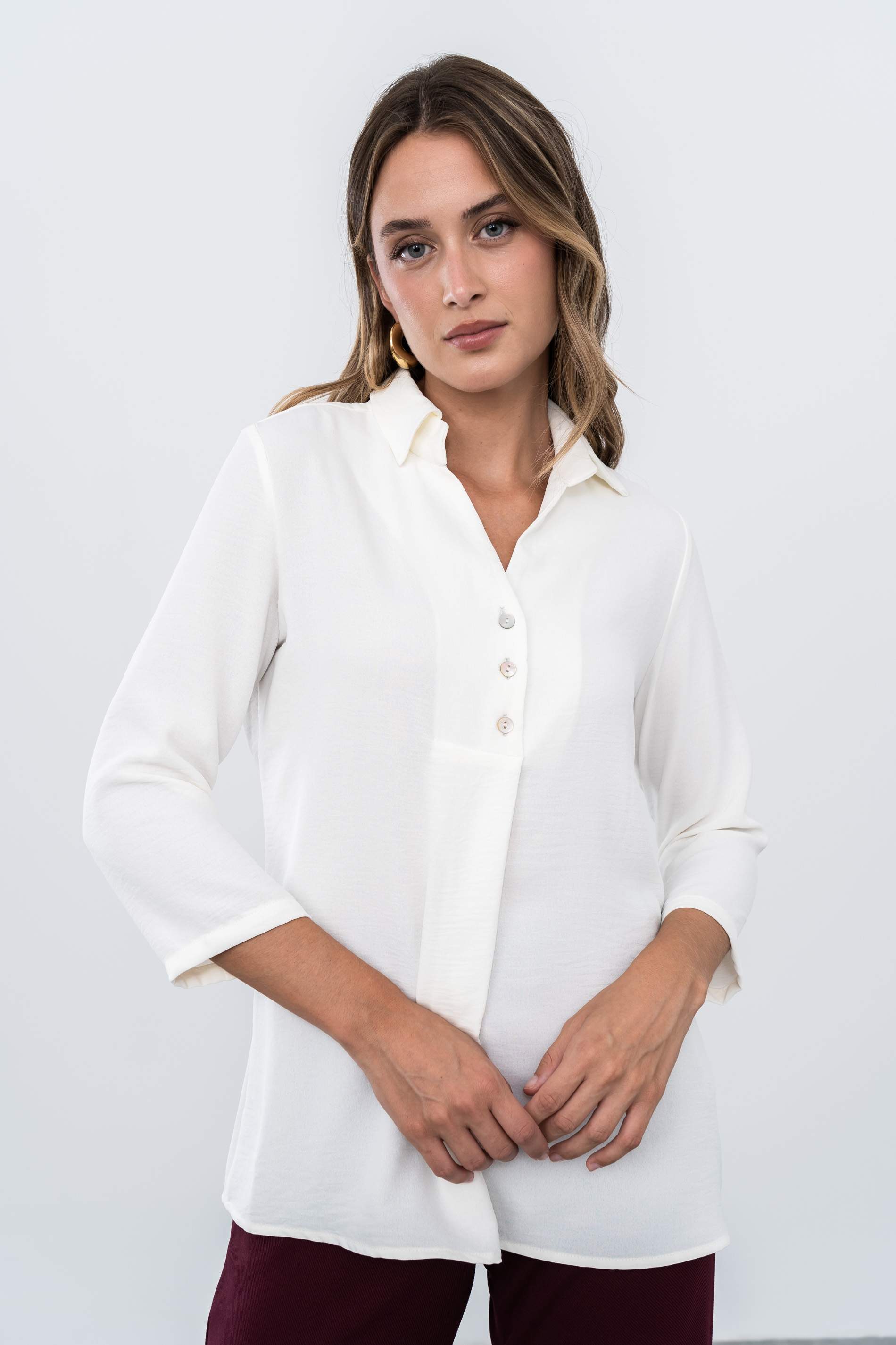 BLUSA BOTONES TABLA