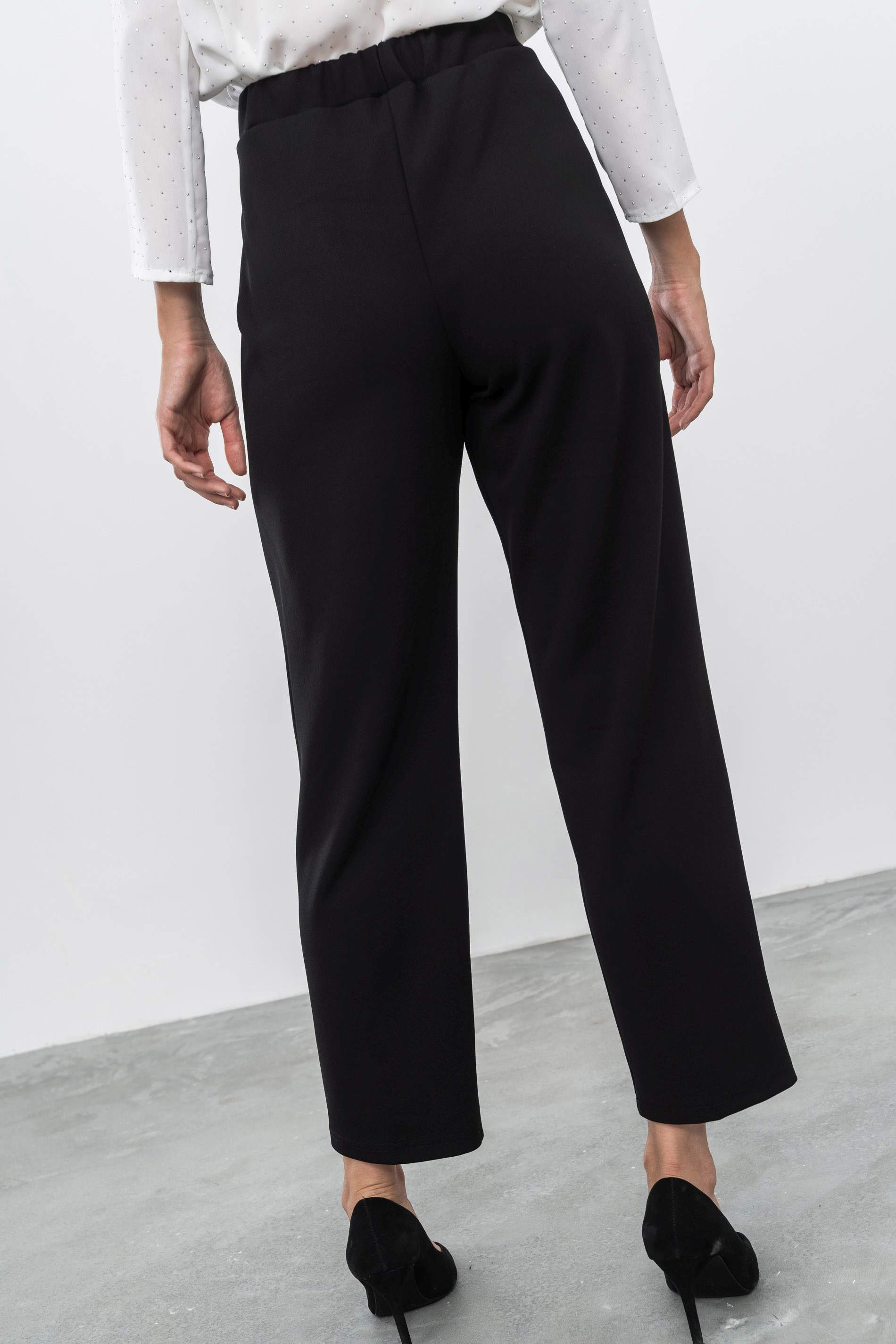 PANTALÓN BÁSICO GOMA NEGRO