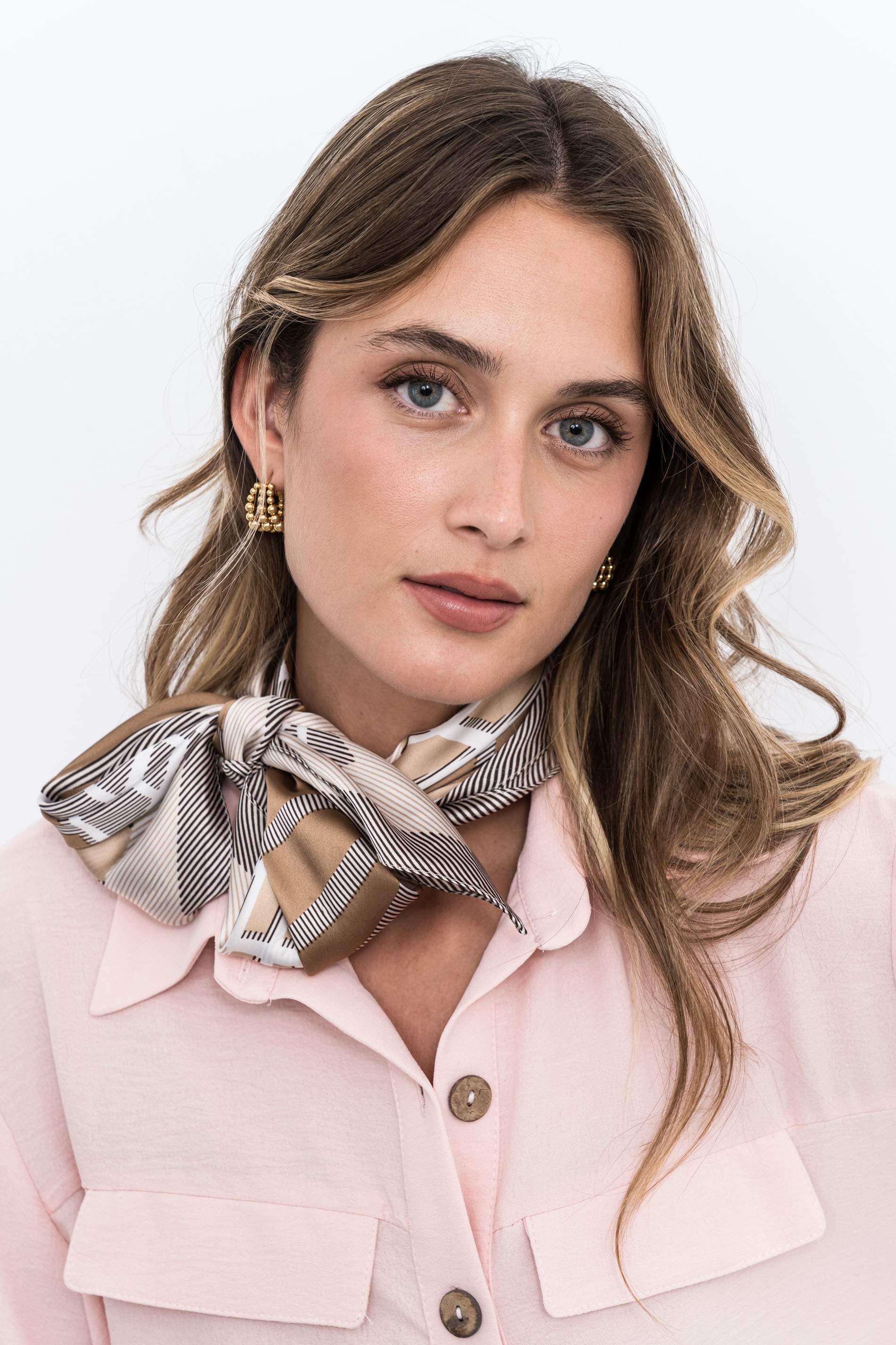 CAMISA MANGAS VUELTA ROSA