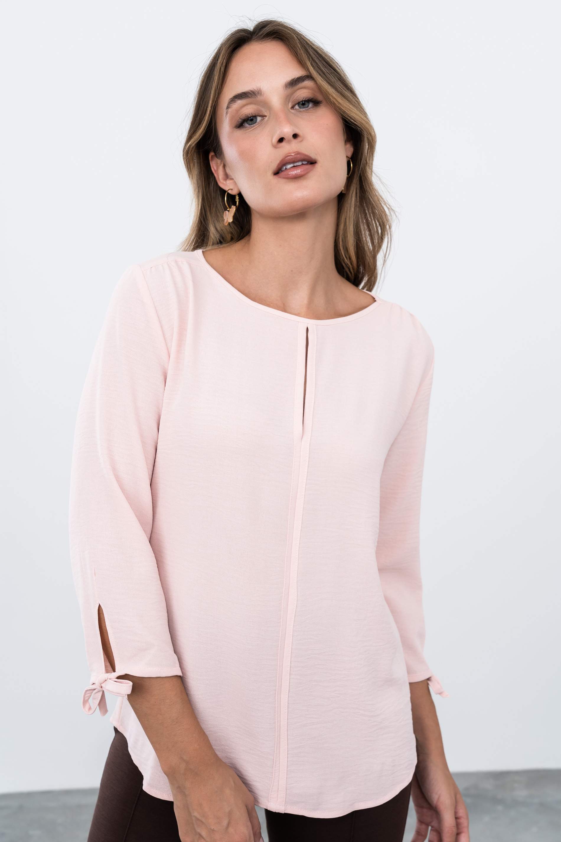 BLUSA DETALLE LACITOS ROSA
