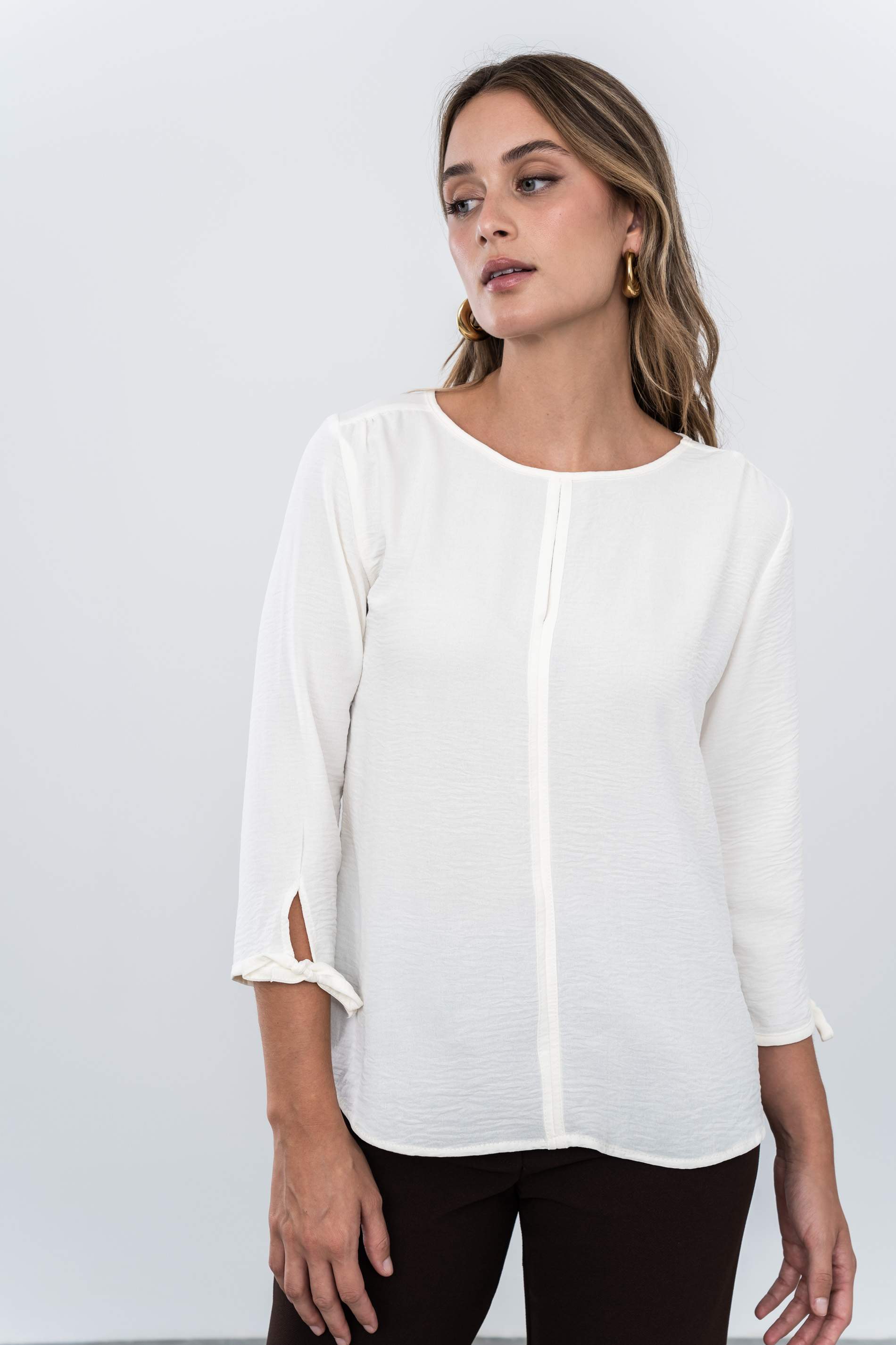 BLUSA DETALLE LACITOS CRUDO