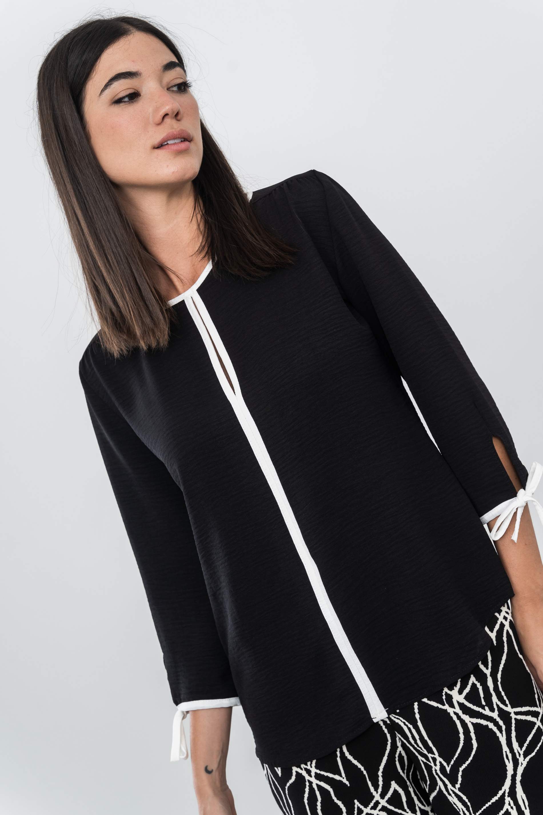 BLUSA VIVOS CONTRASTE CRUDO