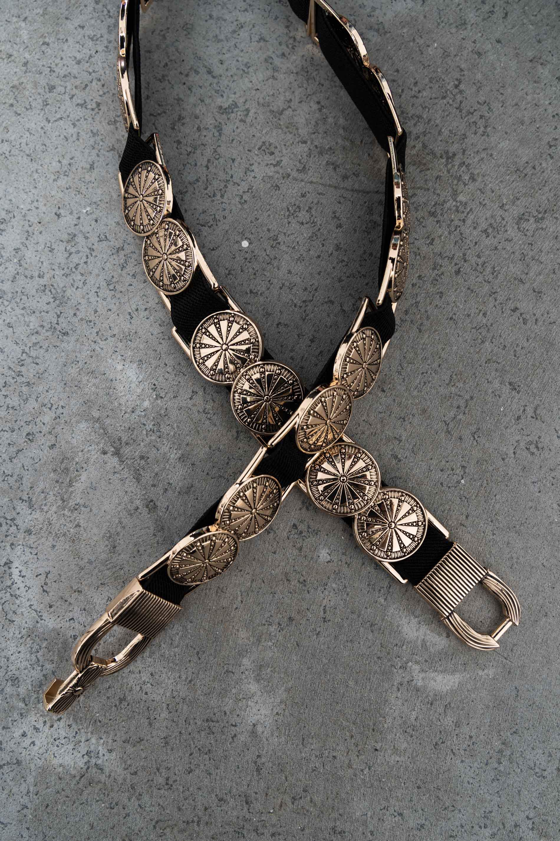 CINTURÓN EÁSTICO MEDALLONES