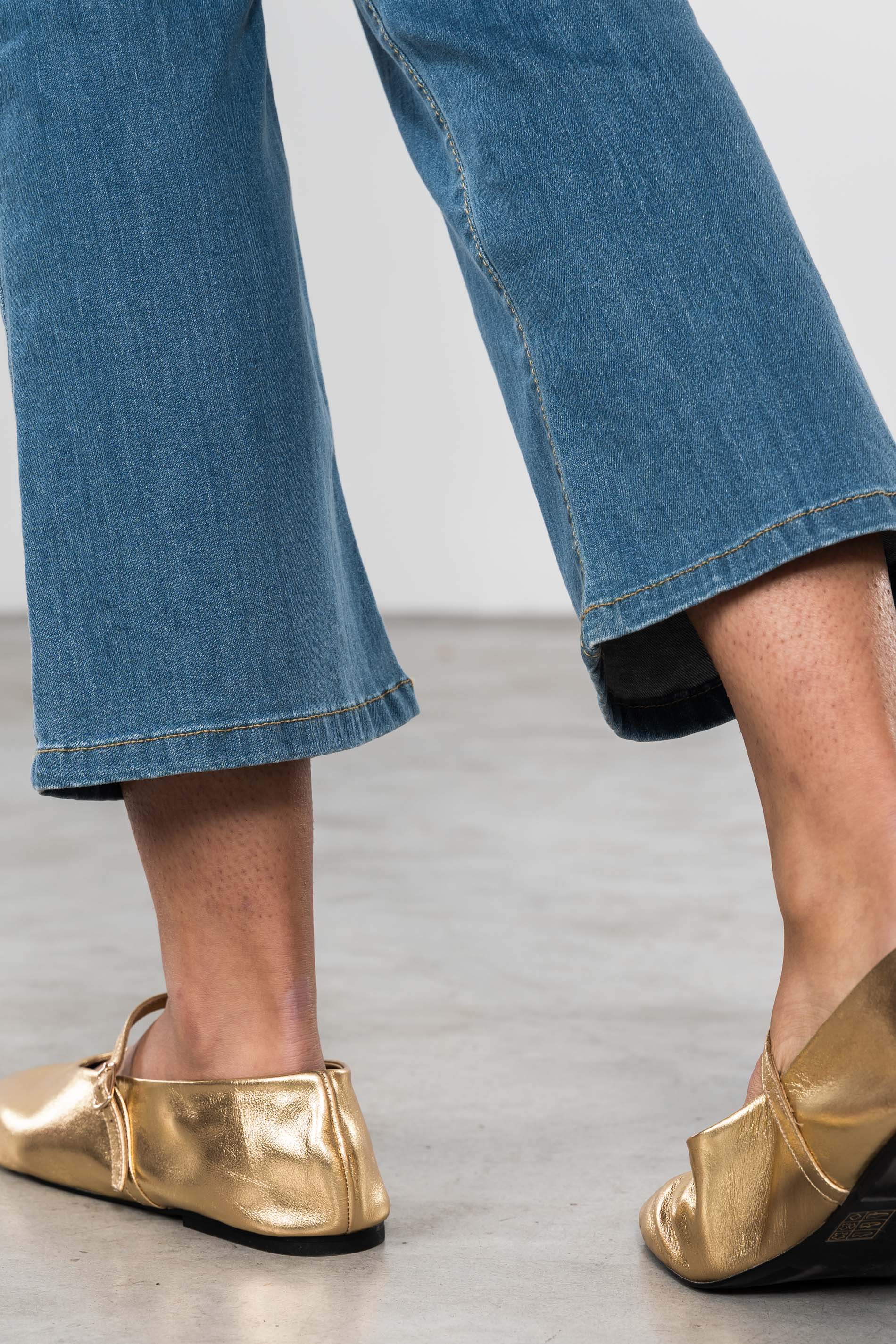 PANTALÓN VAQUERO FLARE AZUL