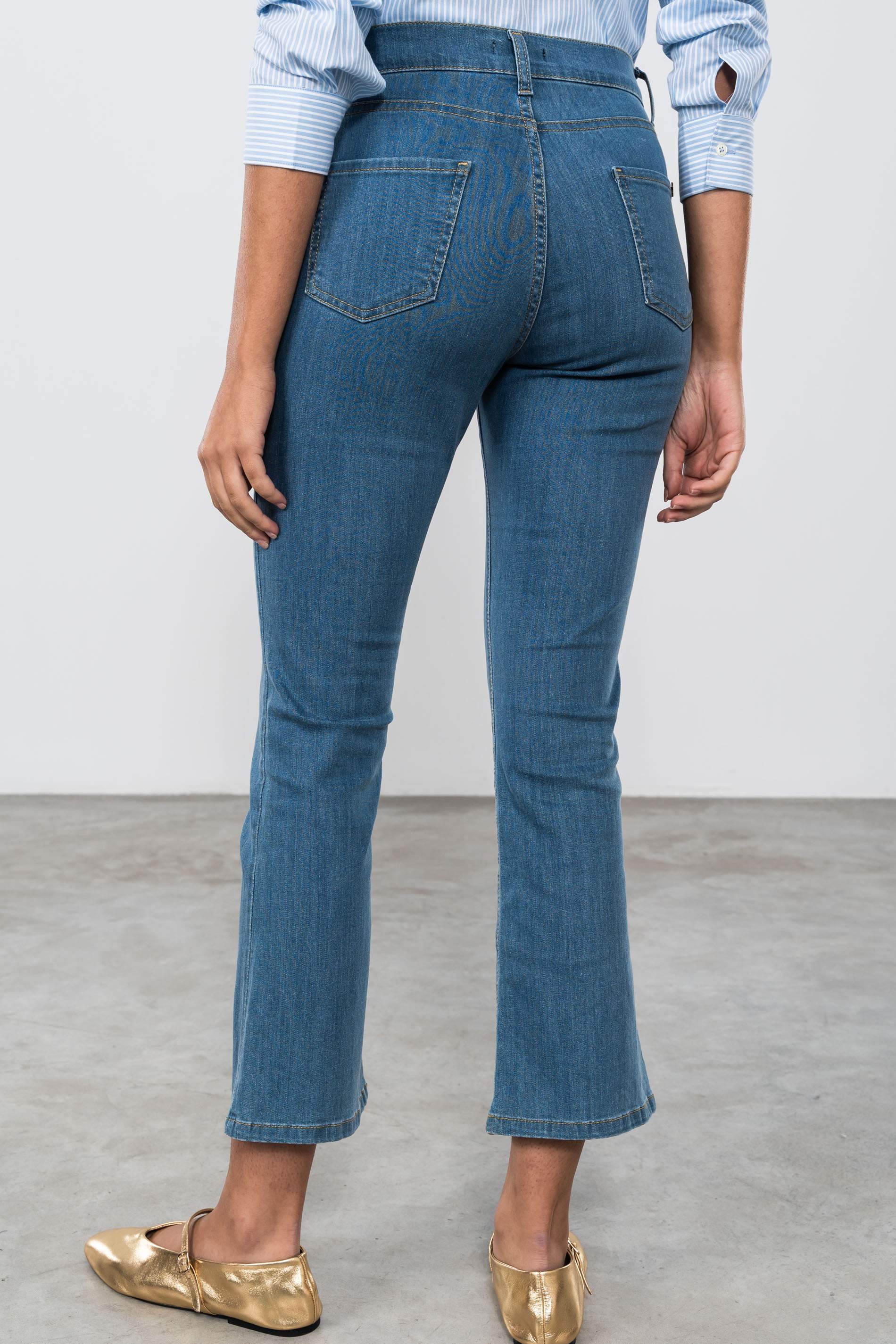 PANTALÓN VAQUERO FLARE AZUL
