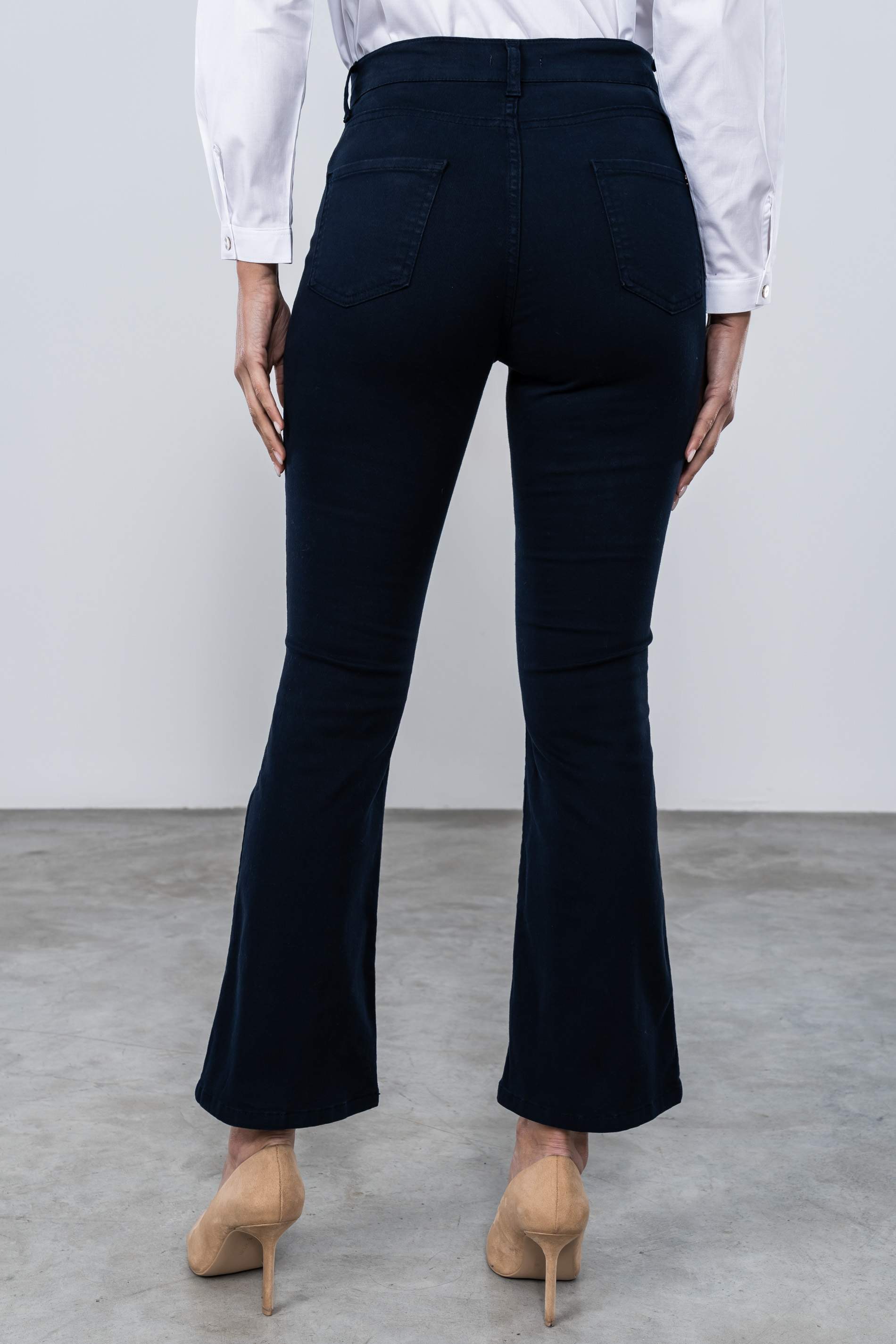 PANTALÓN FLARE SATÉN MARINO