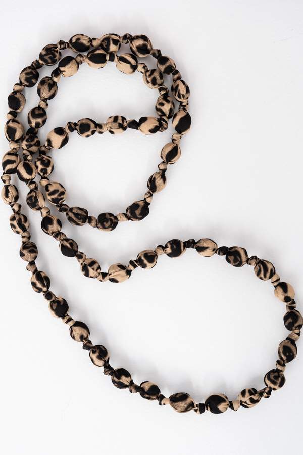 COLLAR BOLITAS ESTAMPADO